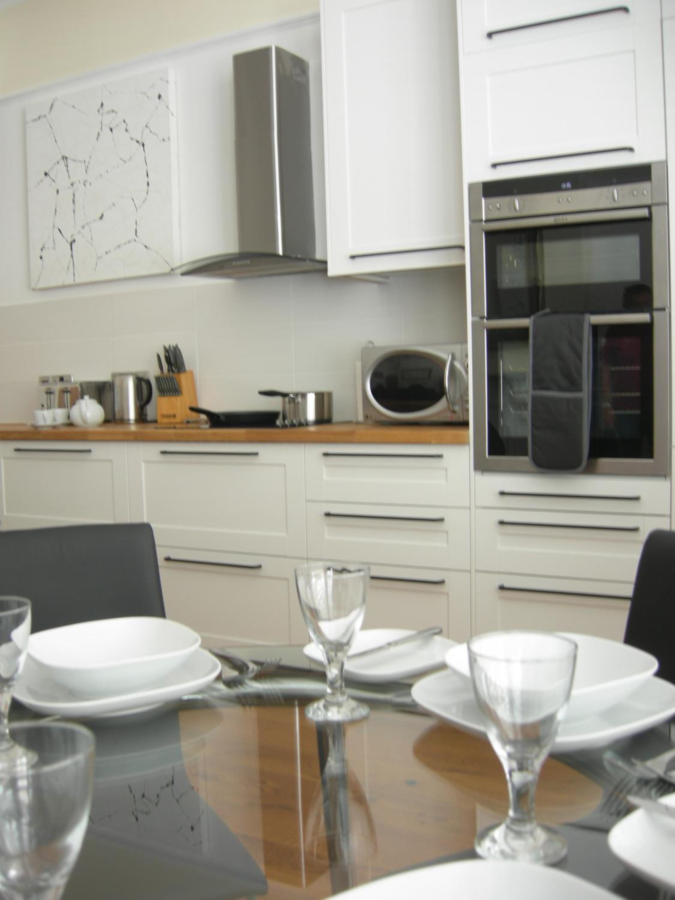 High Street Suites 3 view 2