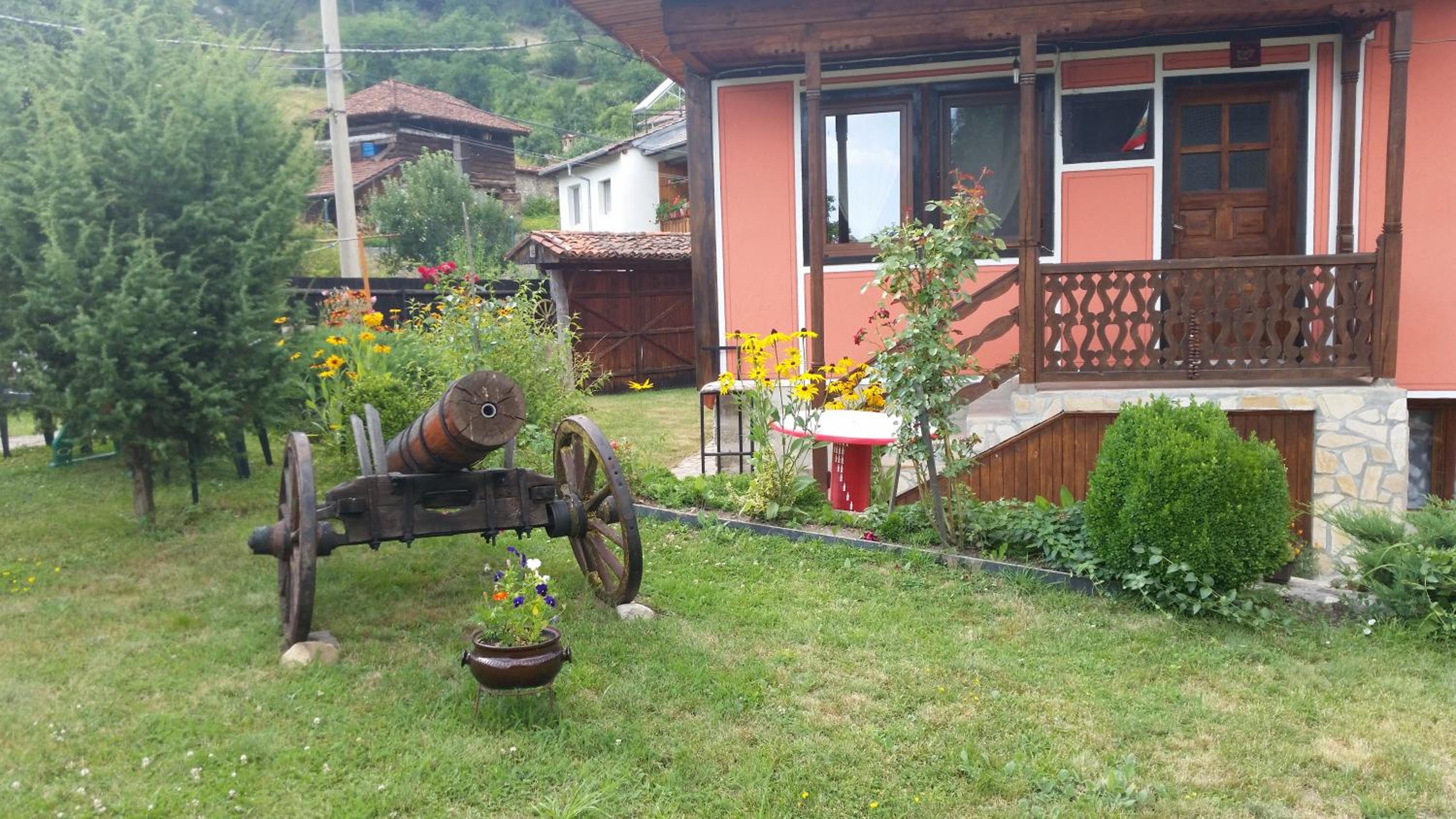 Mechta Guest House