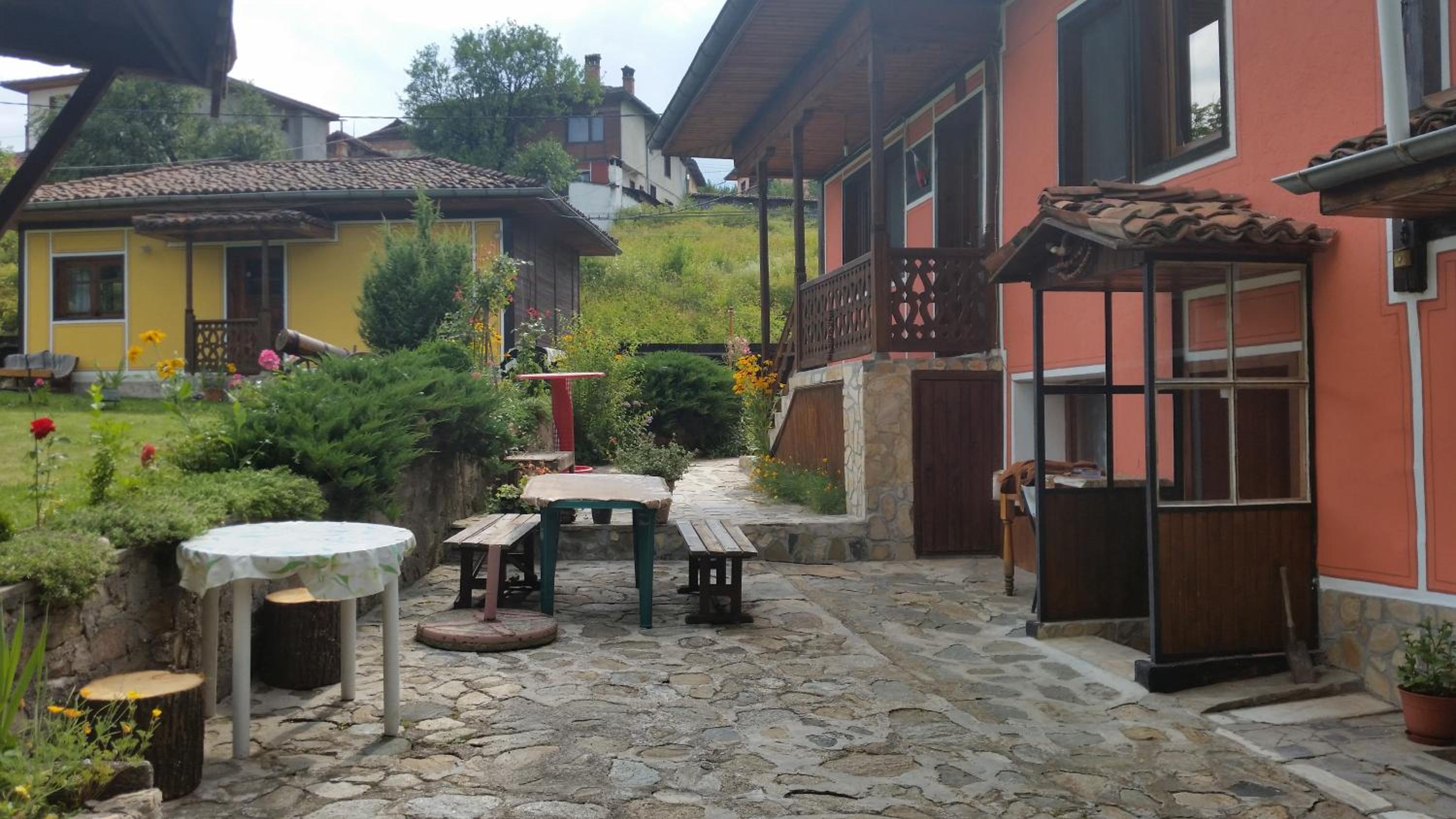 Mechta Guest House