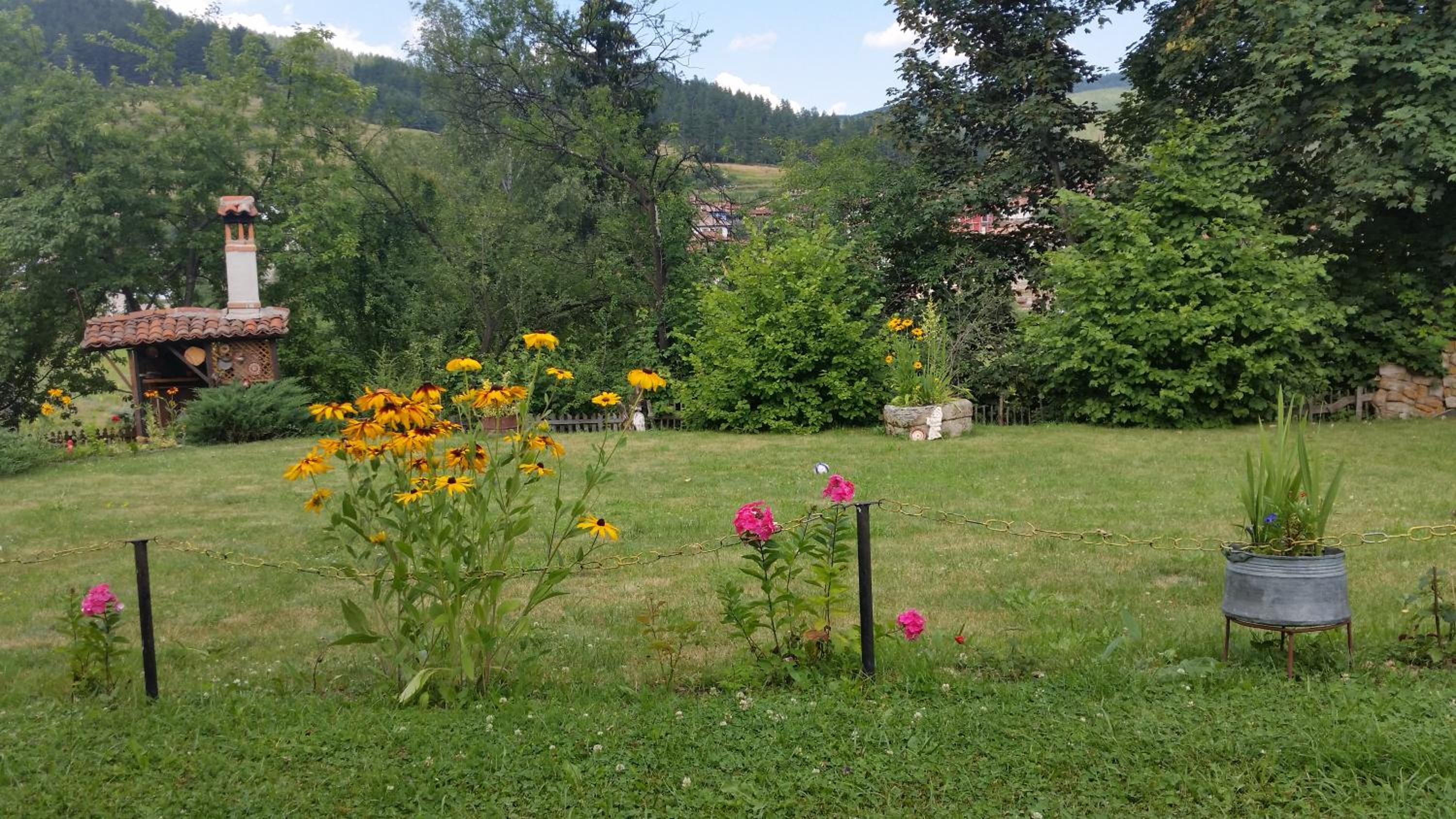 Mechta Guest House