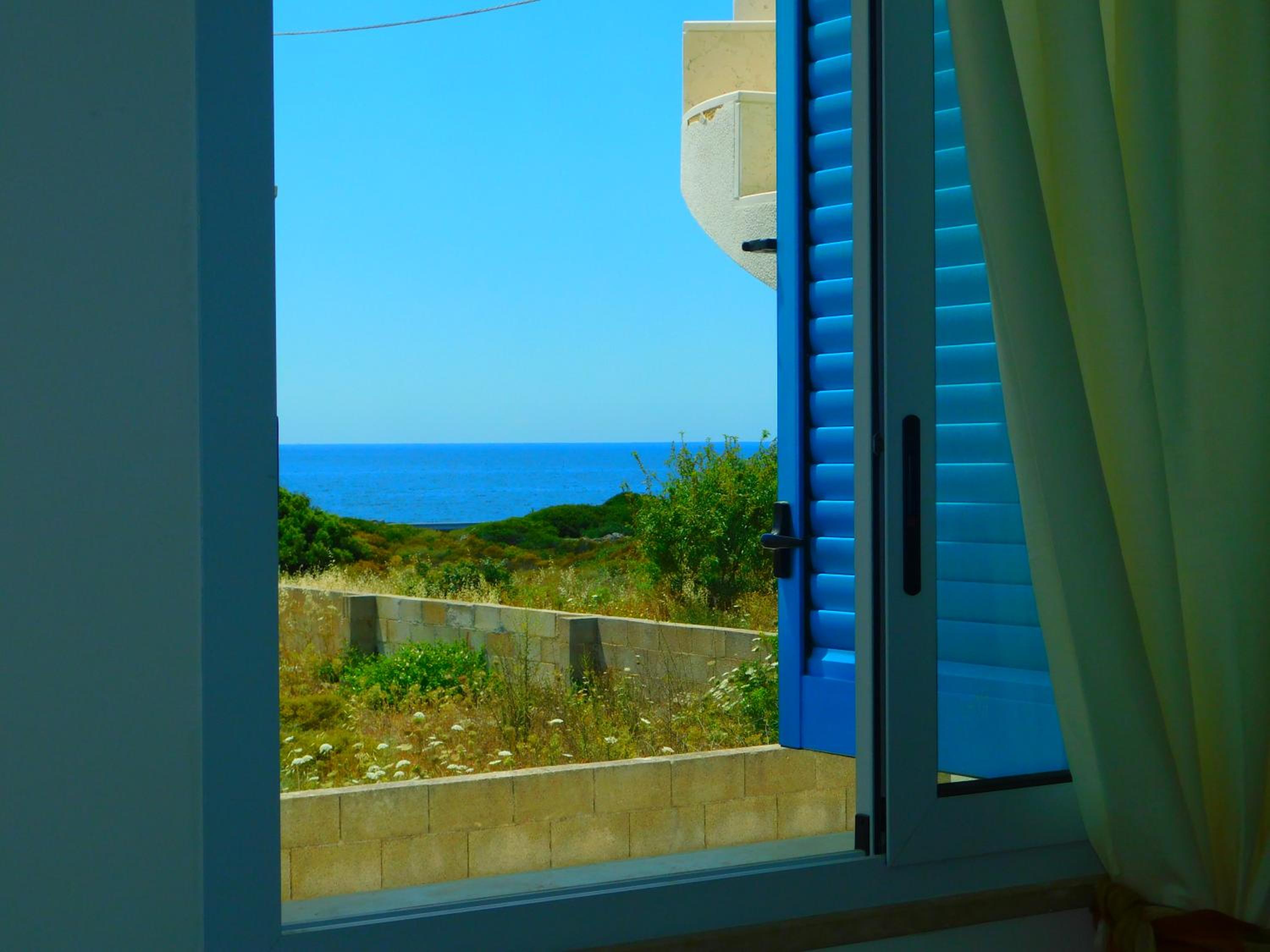 La Maison Blue a 100 mt dal mare - holiday2pet,com -