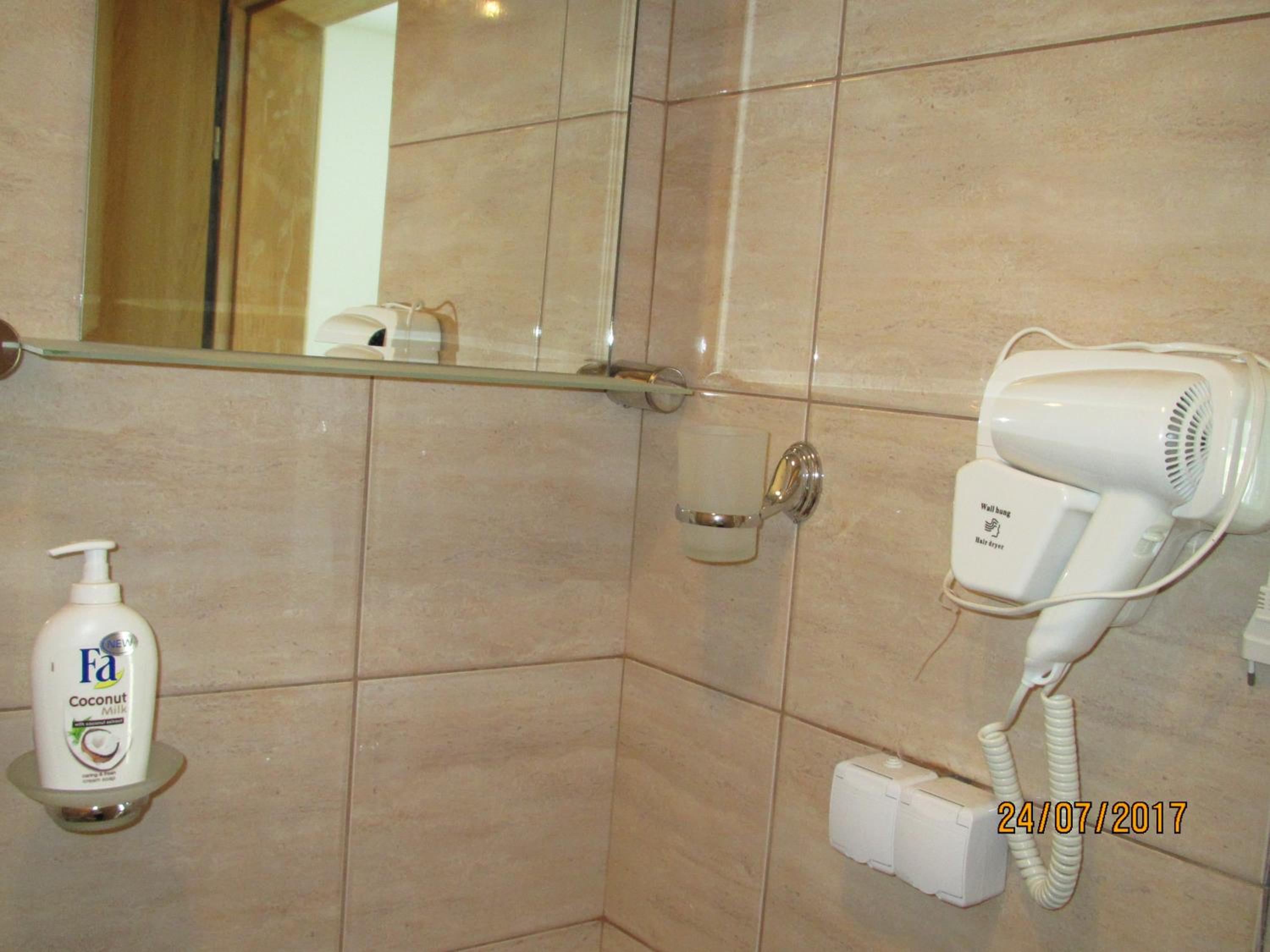 Photo 52