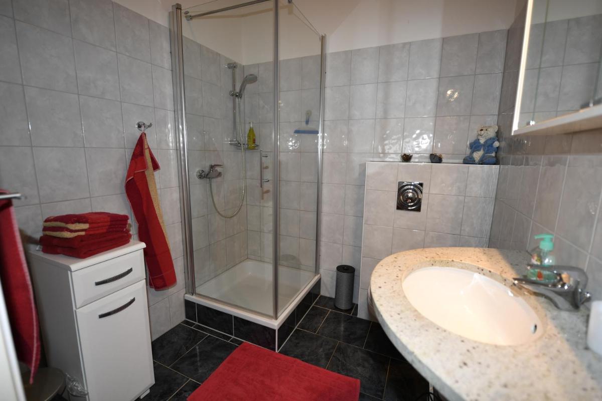 Photo 25