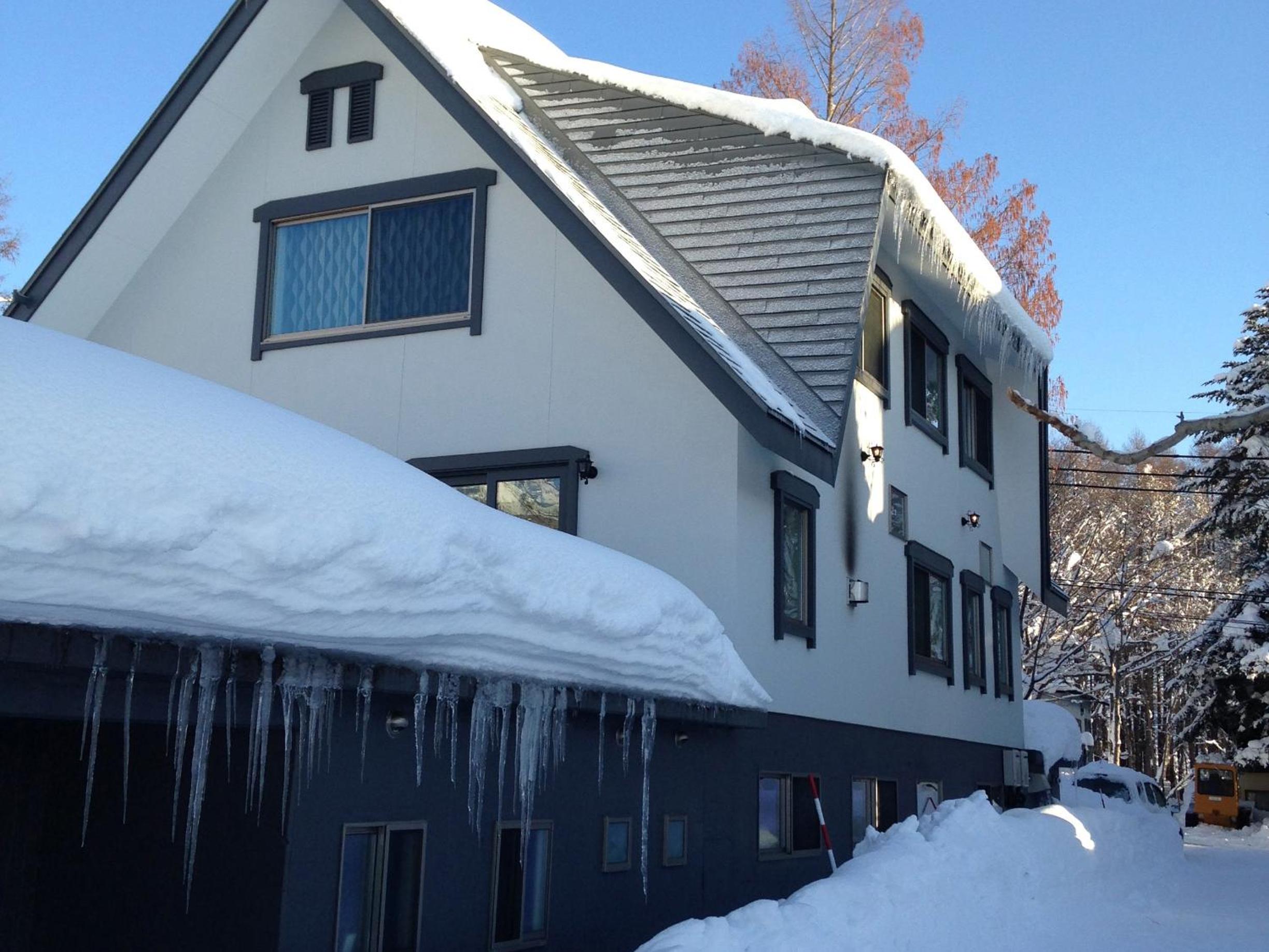 Hakuba Slopeside Chalet