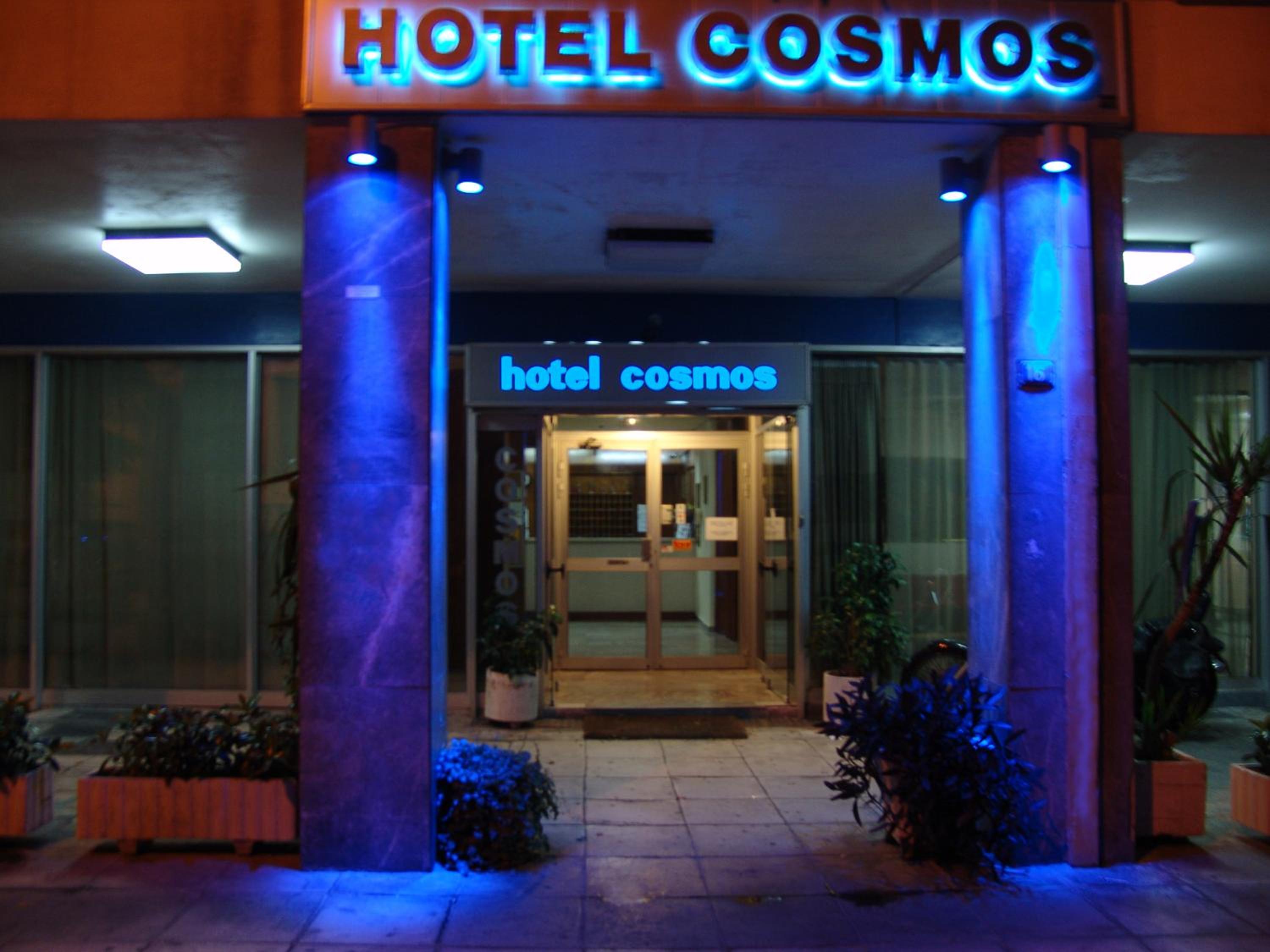 Hotel Cosmos - Image 1