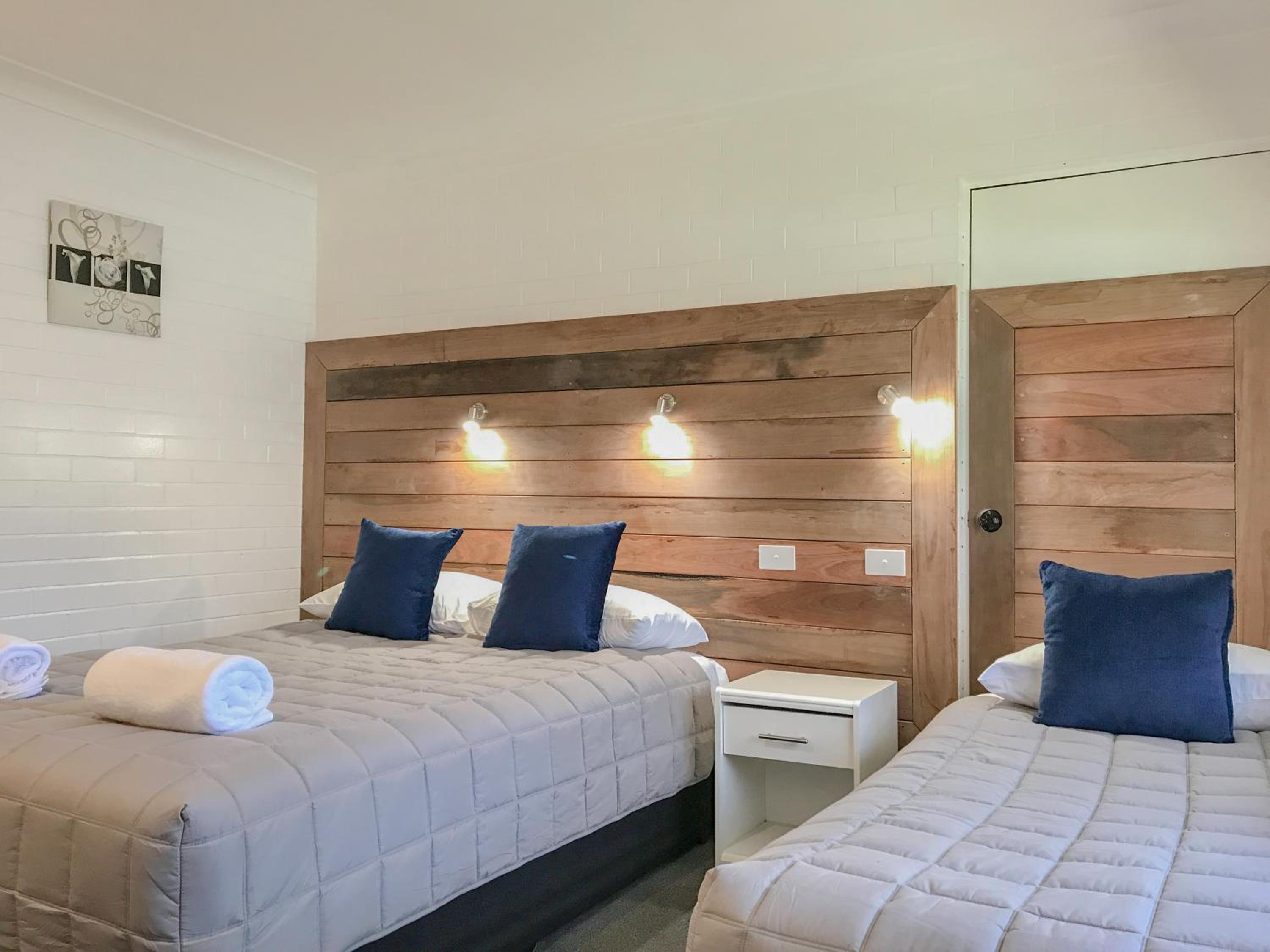 Pleasant Way River Lodge