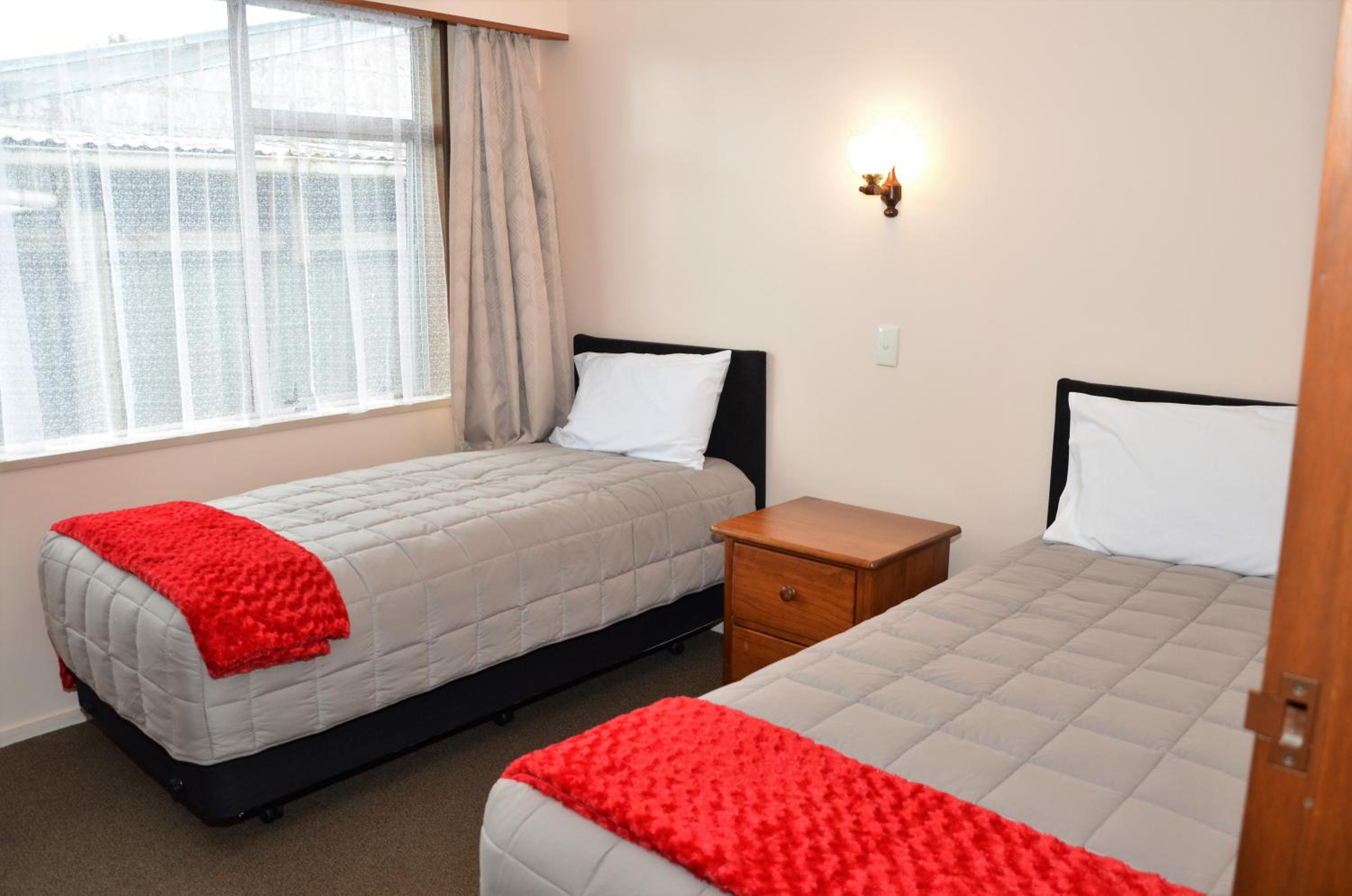 Esplanade Motels