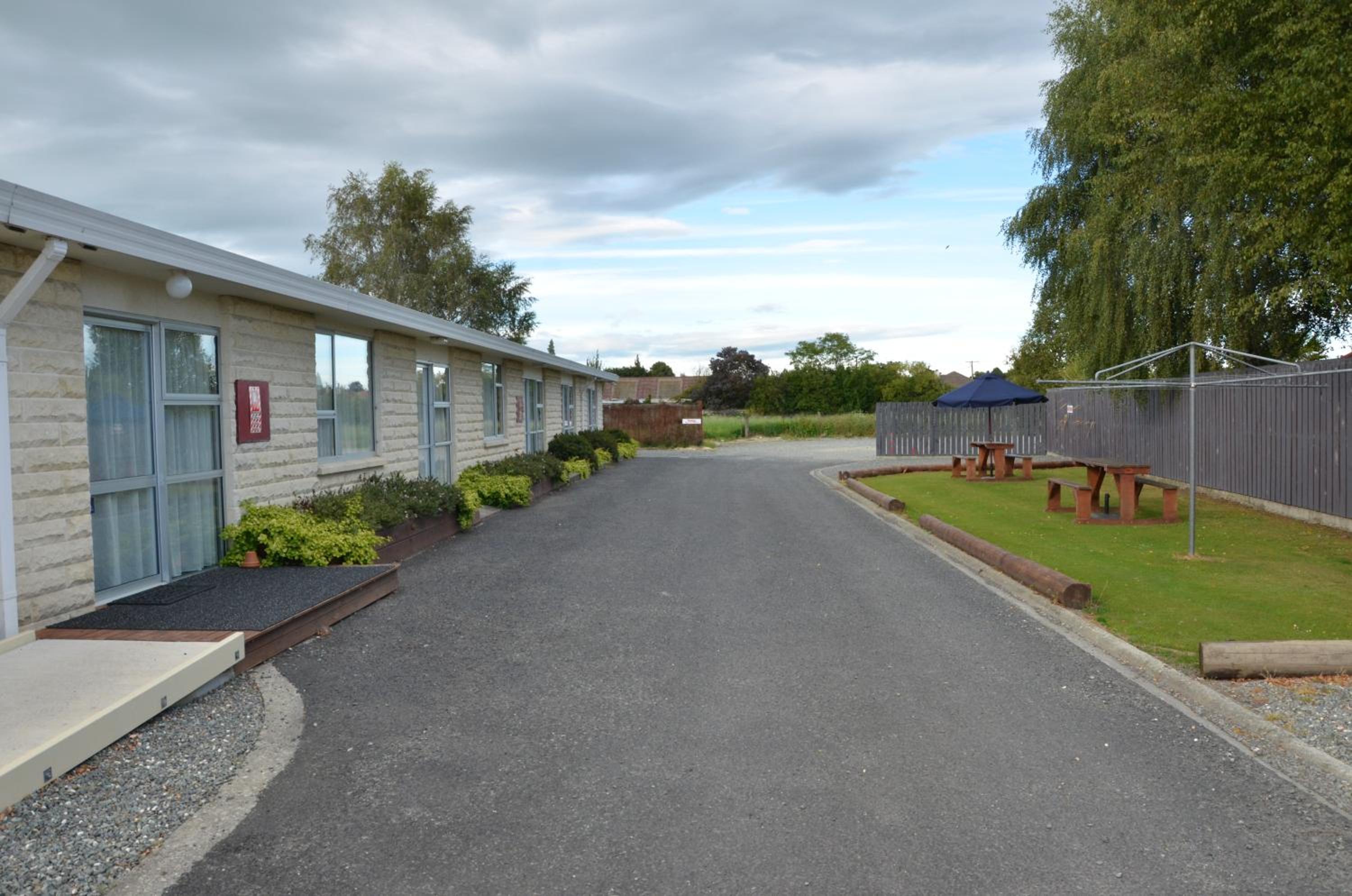Esplanade Motels