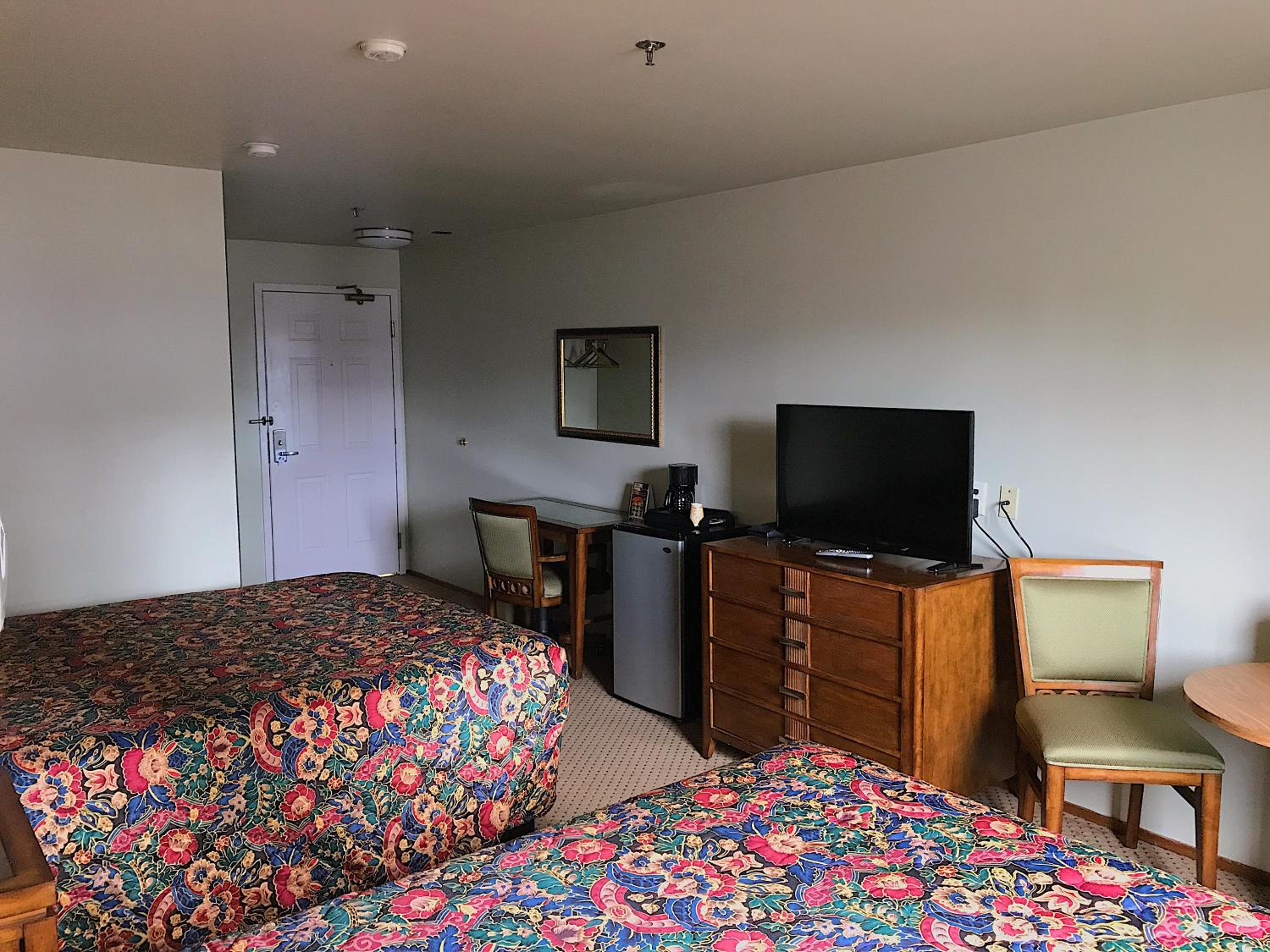 Bellingham Vacations - Bay City Inn - Property Image 22