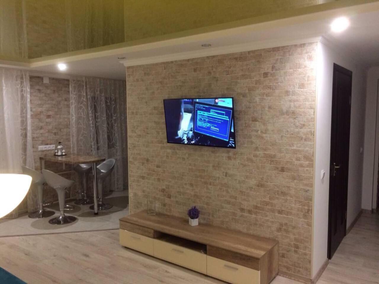 Apartment on Pyrohova 25 view 3