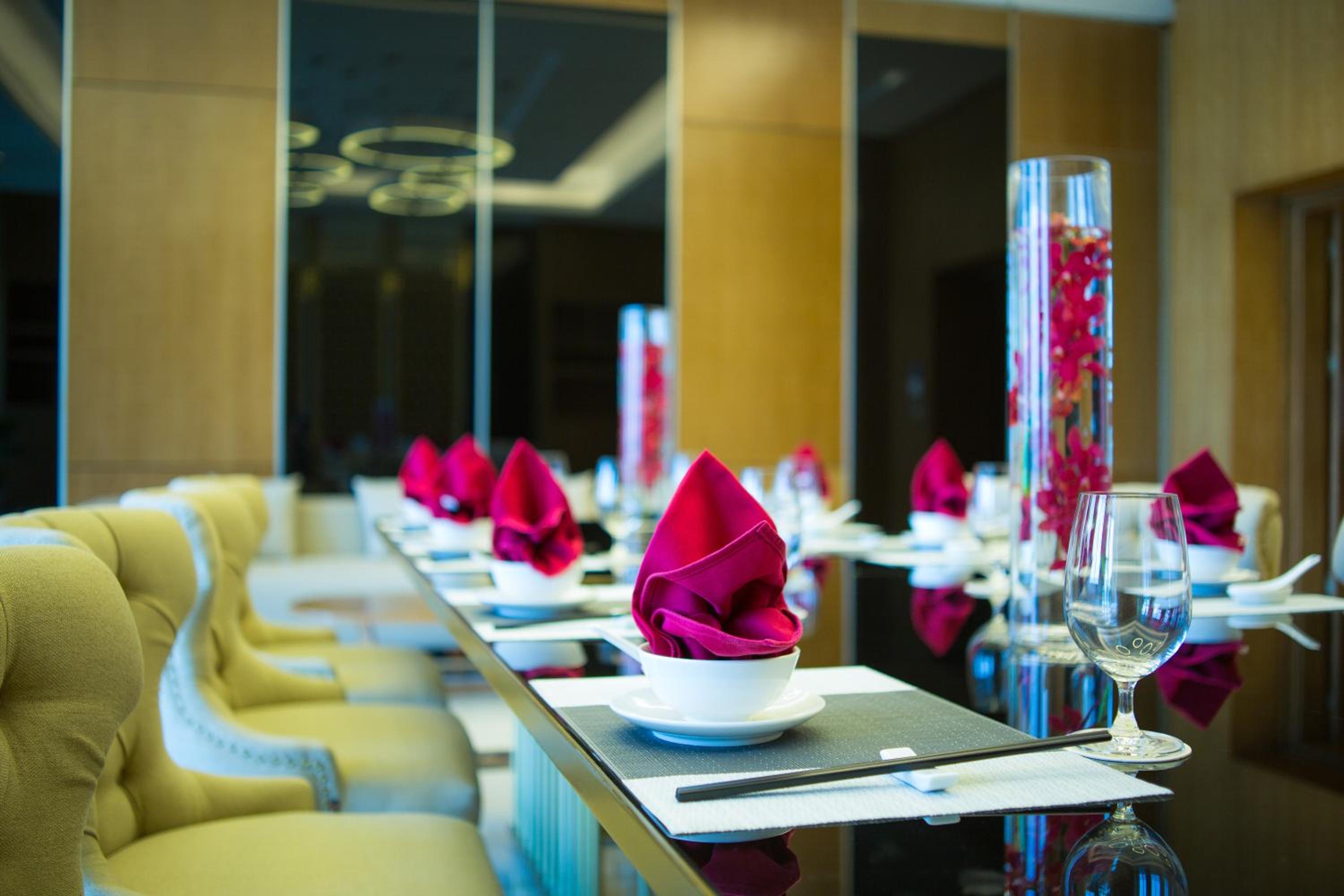 Muong Thanh Luxury Da Nang Hotel 11