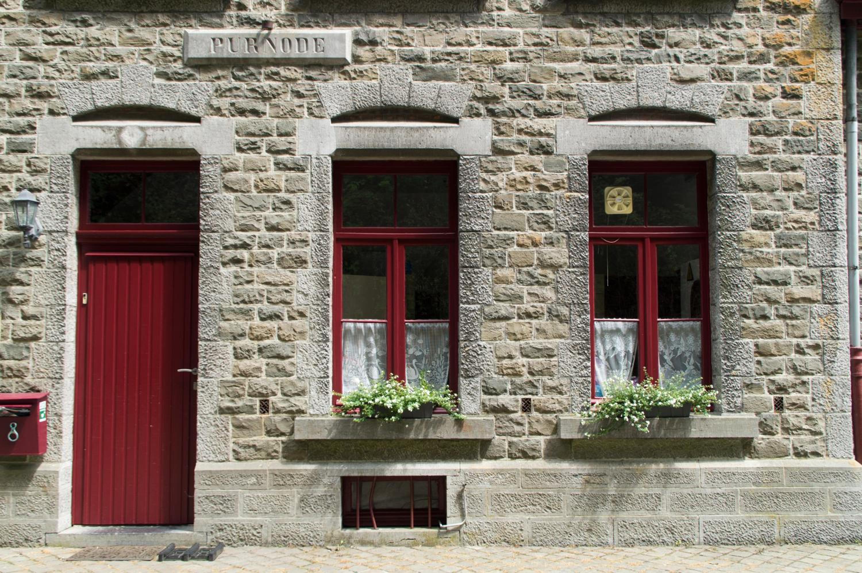 Maison Regal