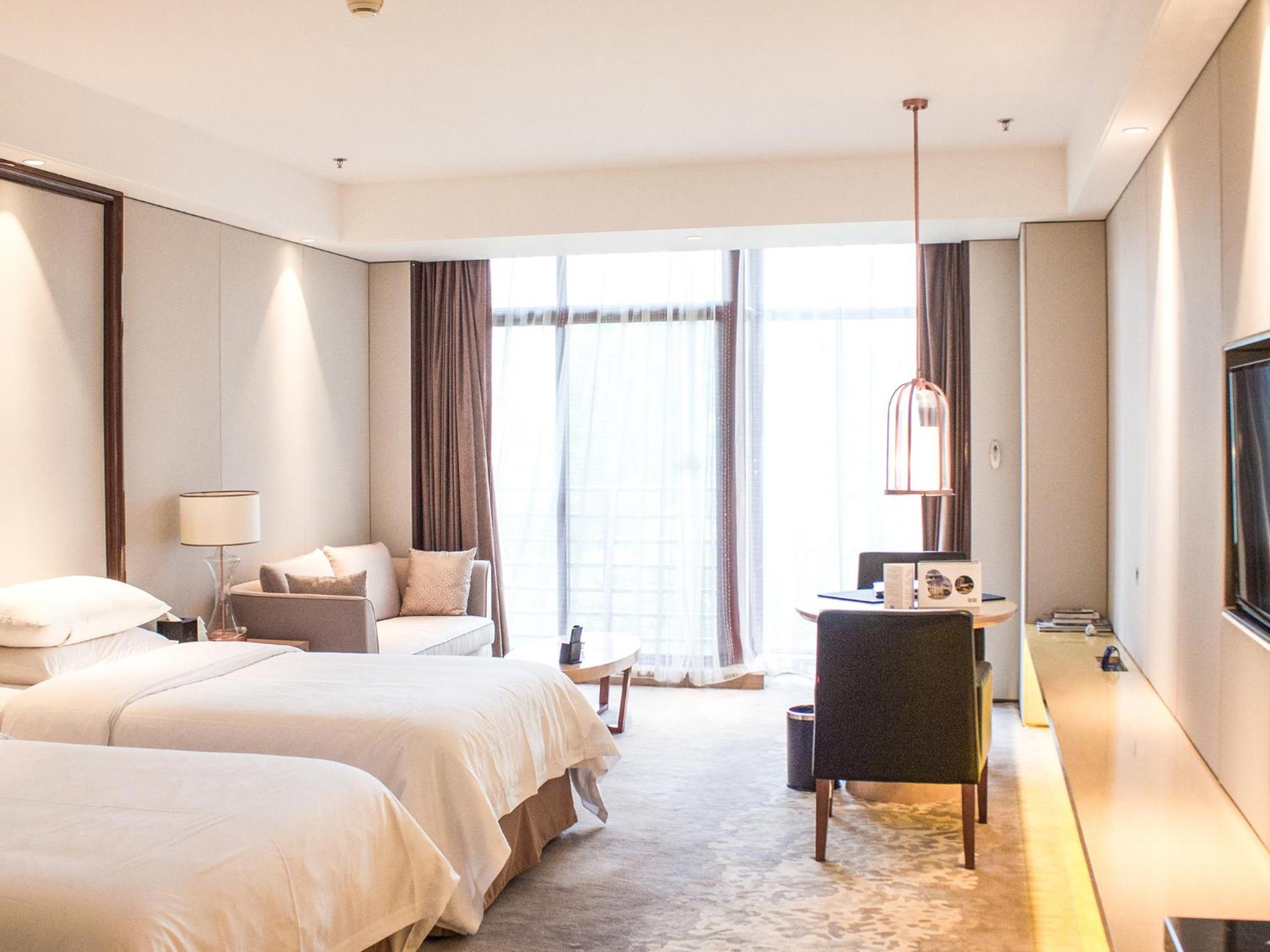 Jinling Riverside Hotel