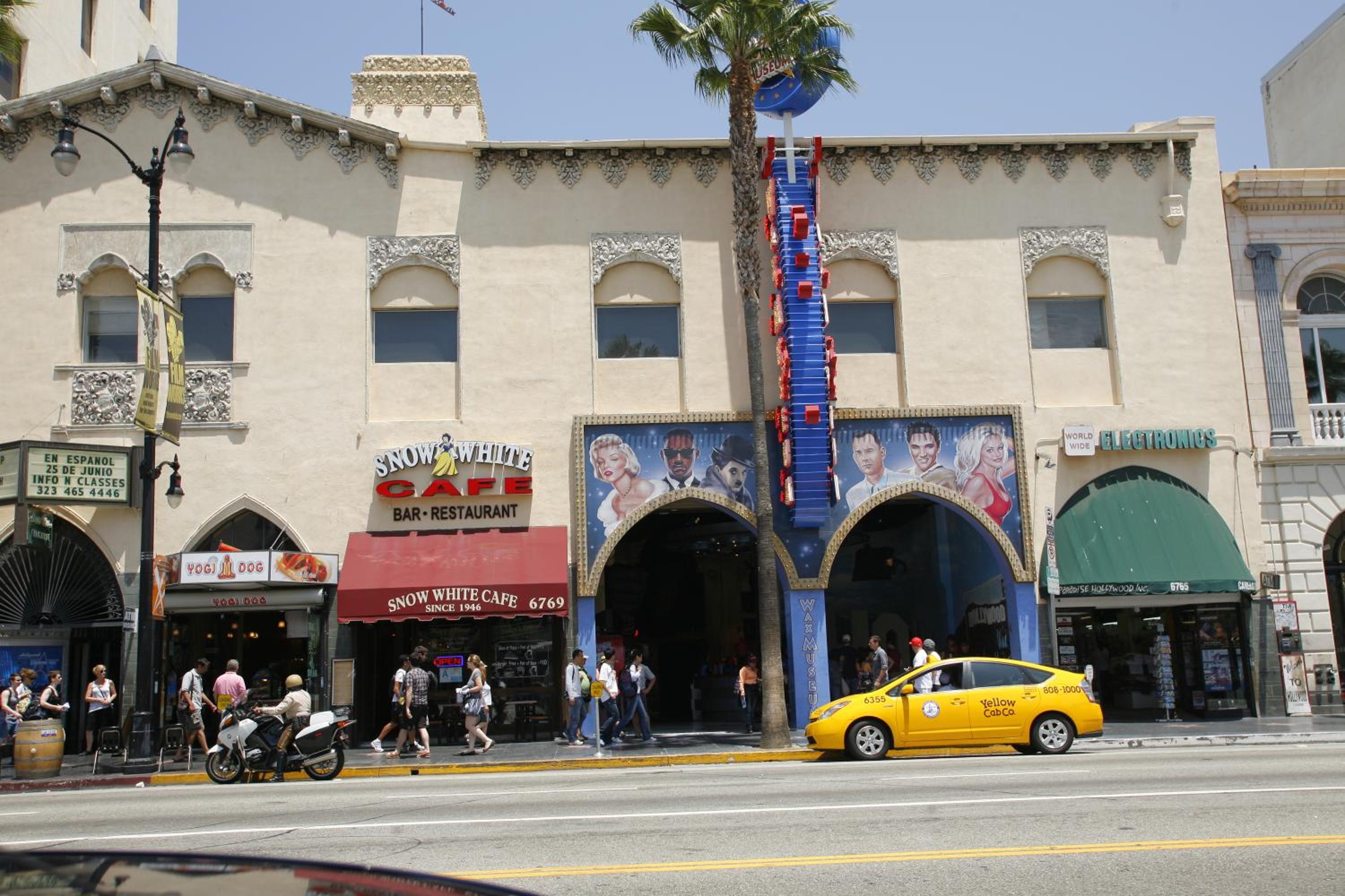 Hollywood Guest Inn