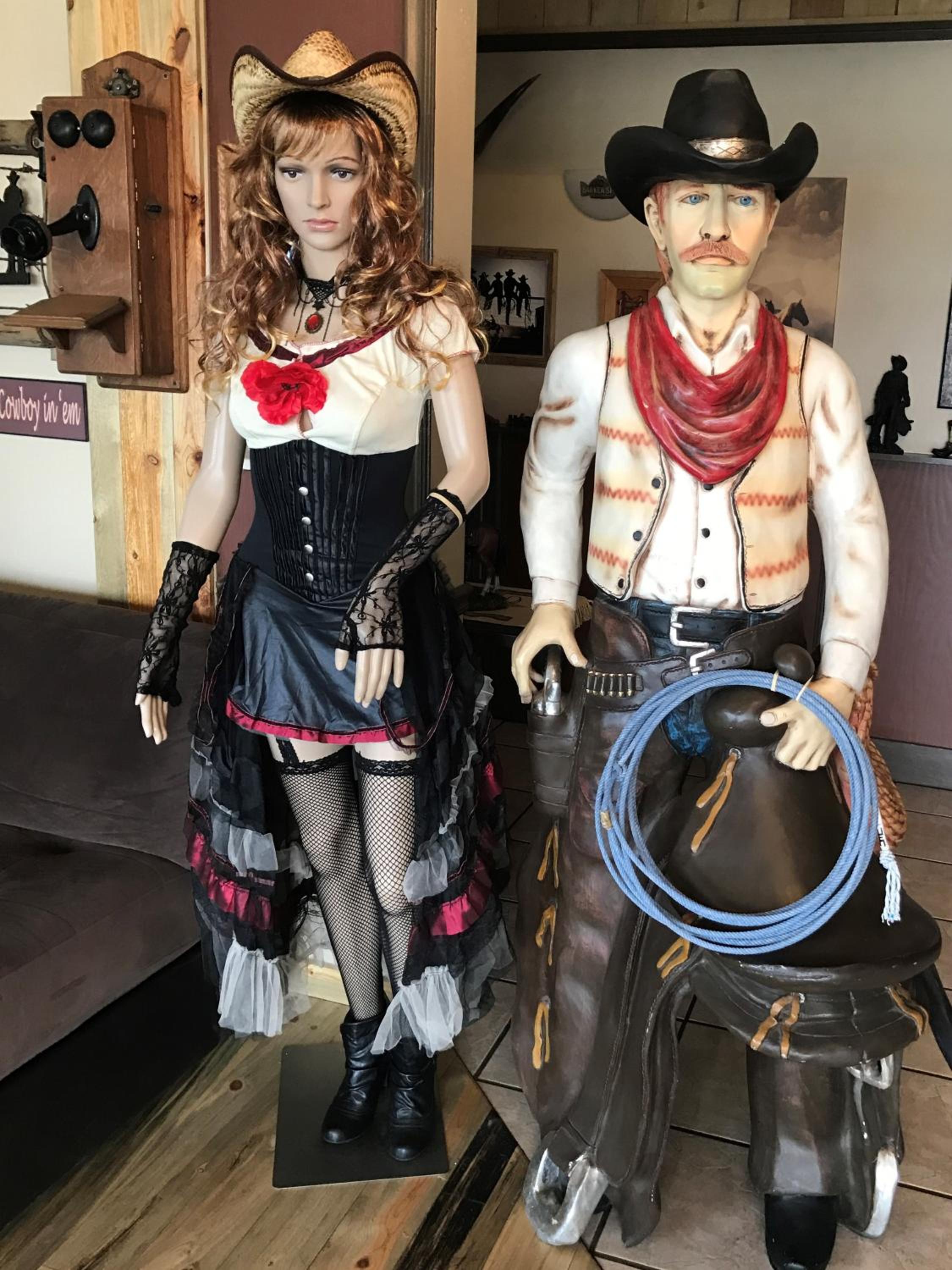 Broken Spur Inn & Steakhouse