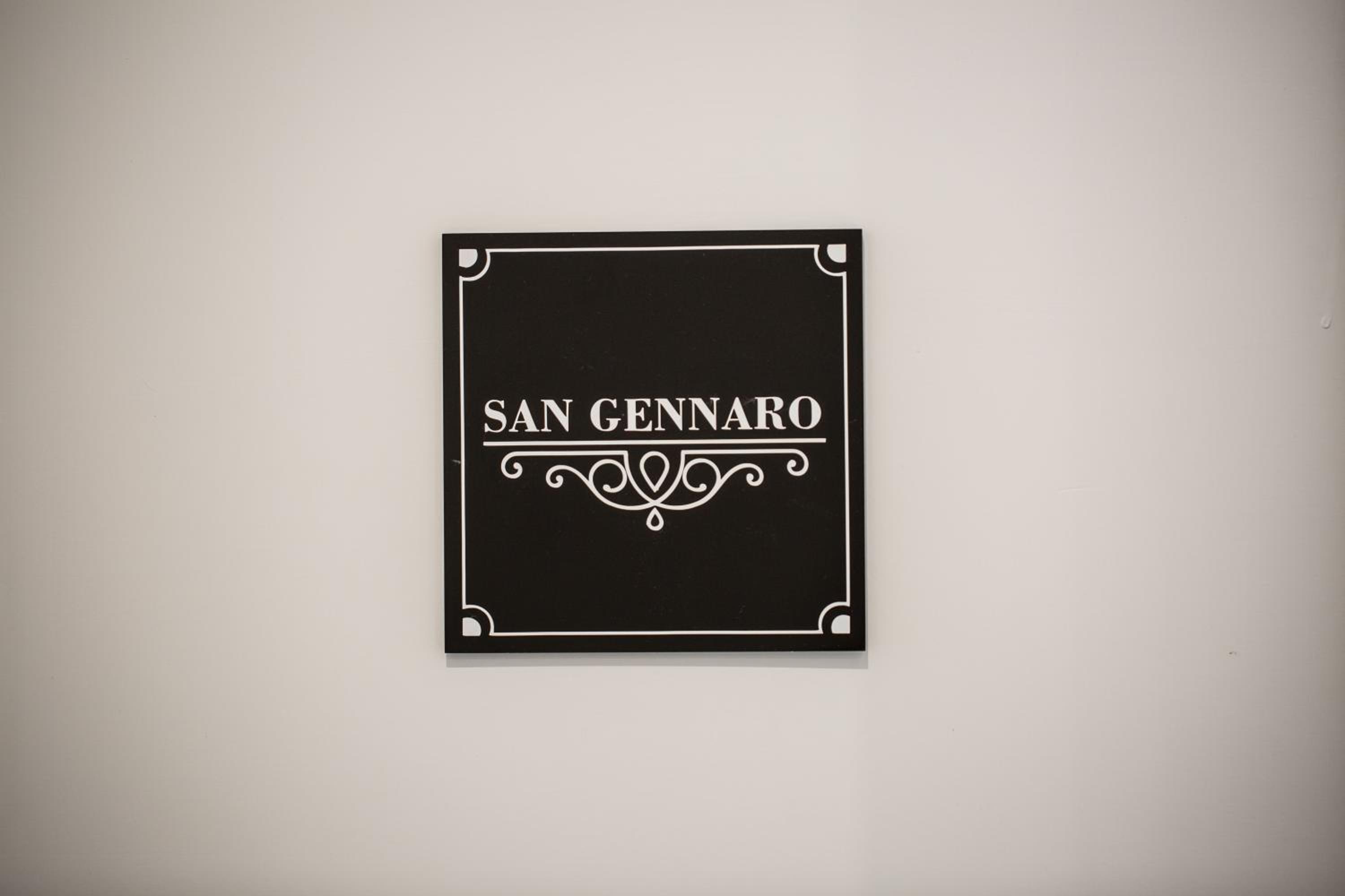 The Boutique Napoli Suite