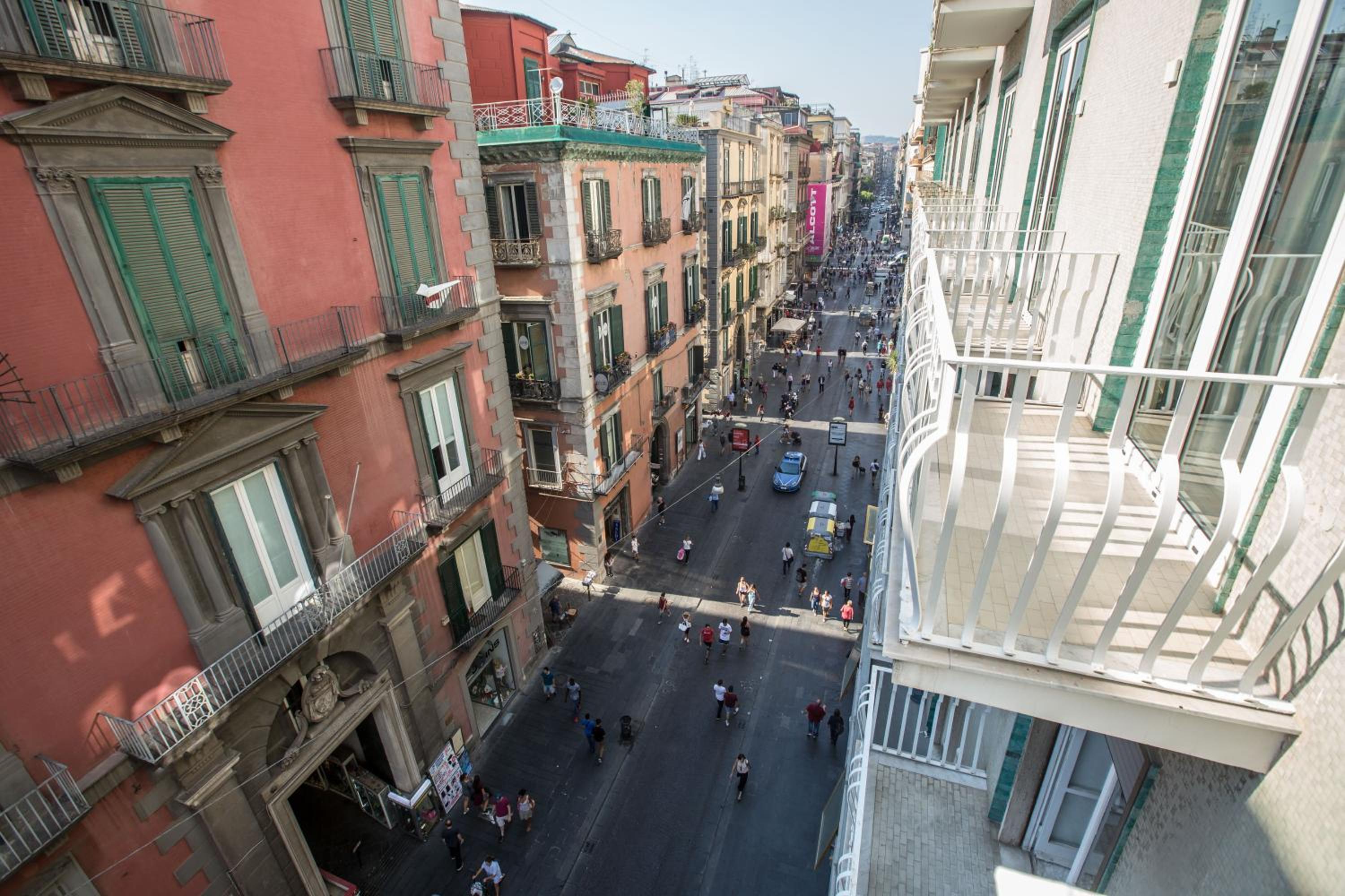 The Boutique Napoli Suite
