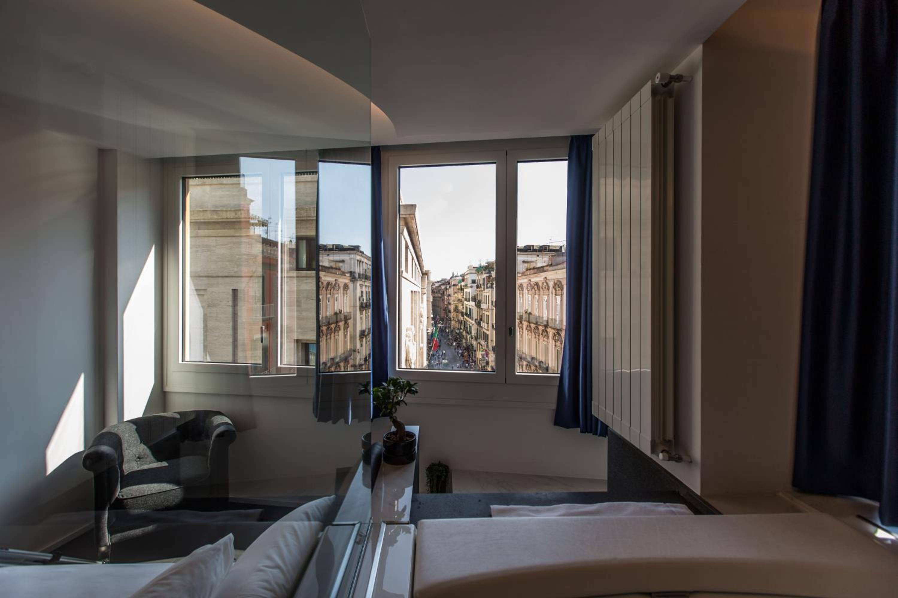 The Boutique Napoli Suite