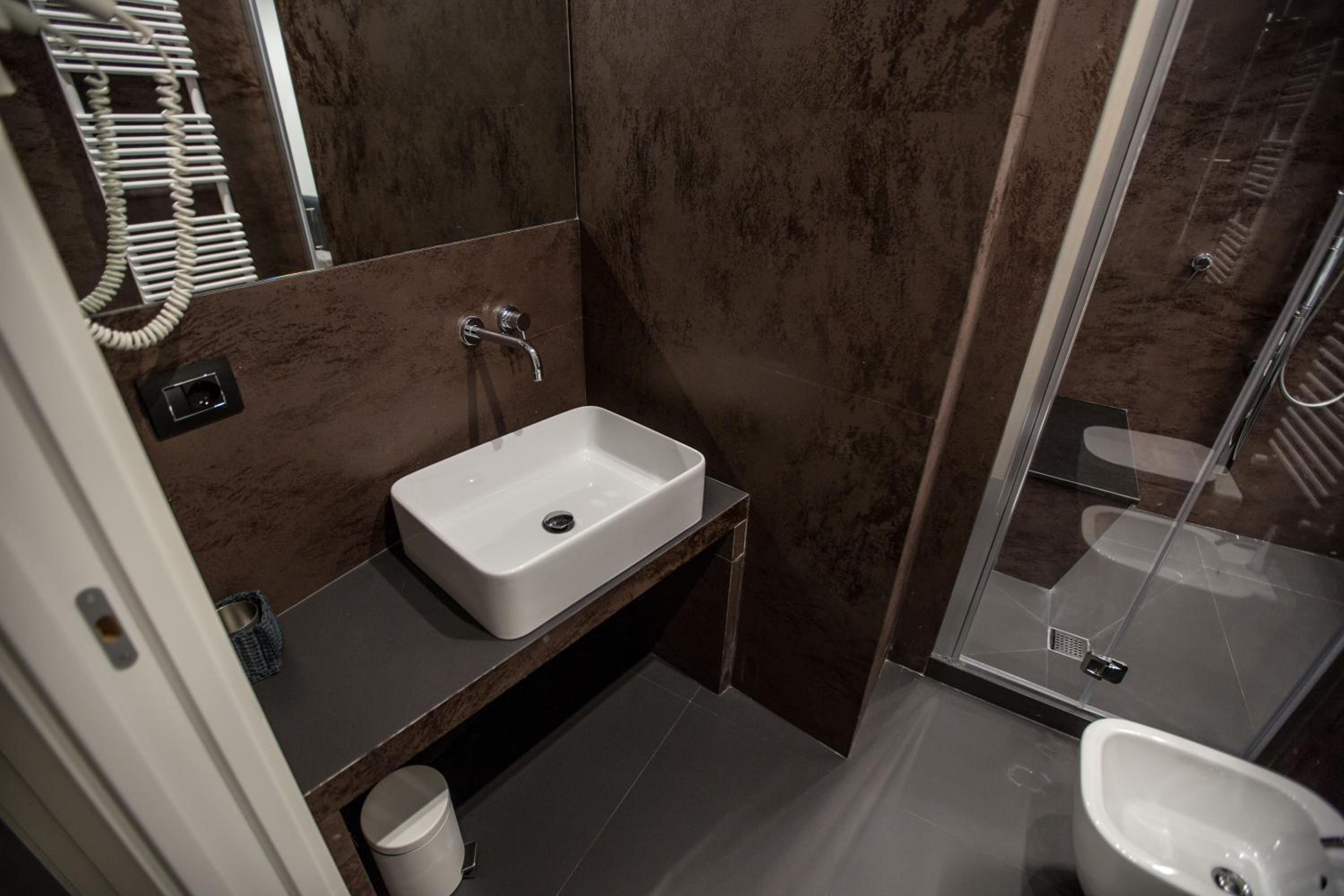 The Boutique Napoli Suite