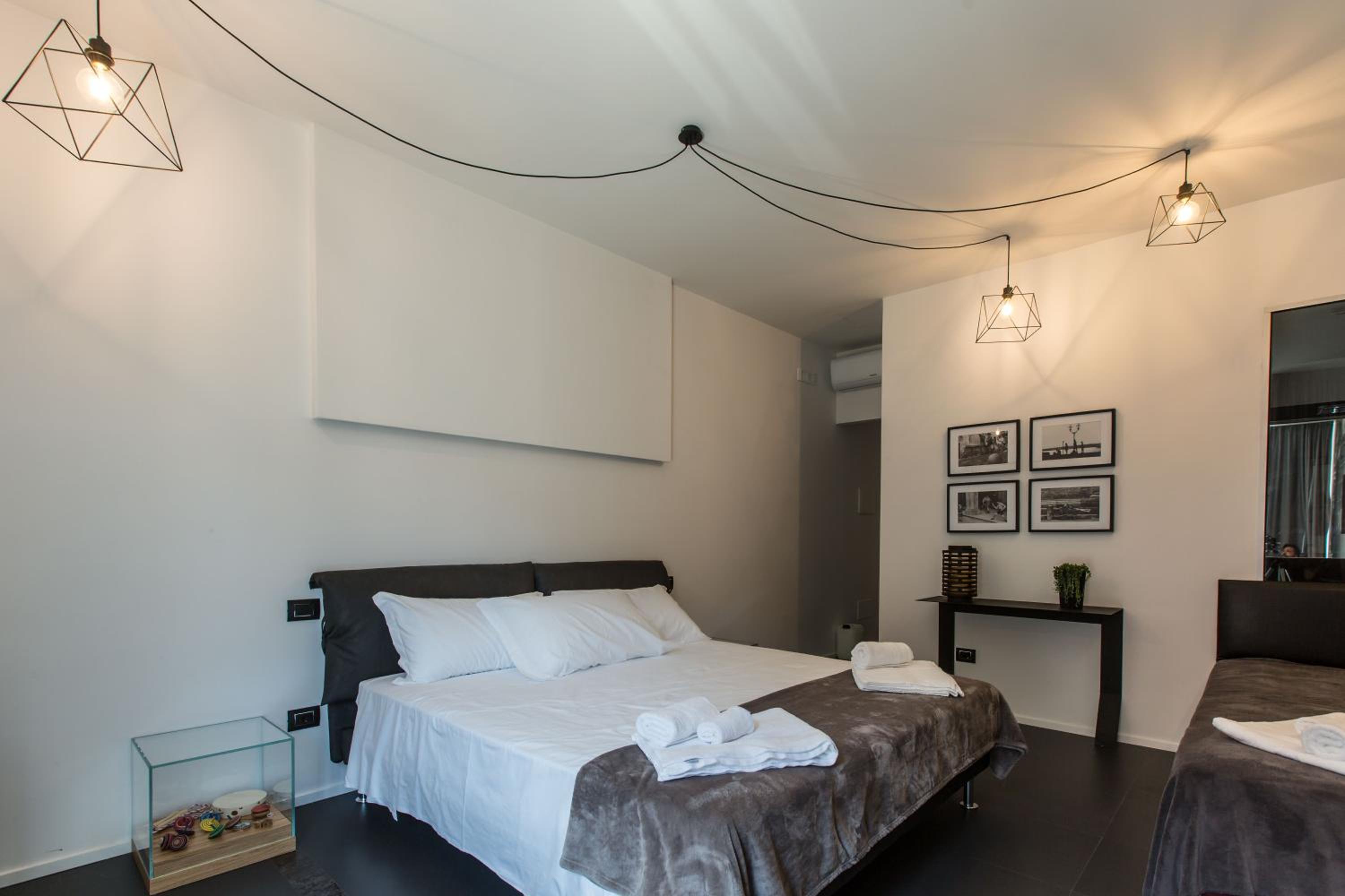 The Boutique Napoli Suite