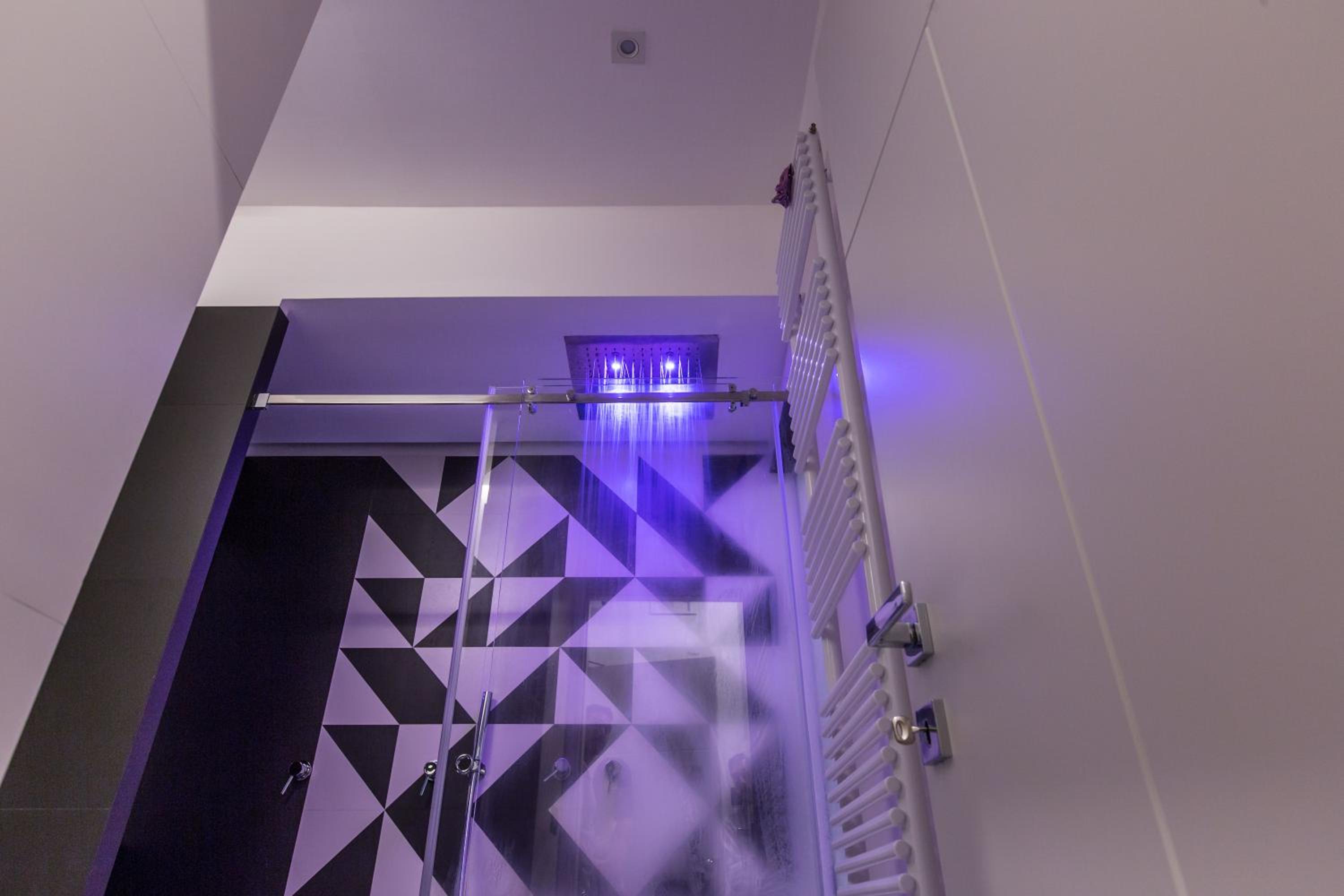 The Boutique Napoli Suite