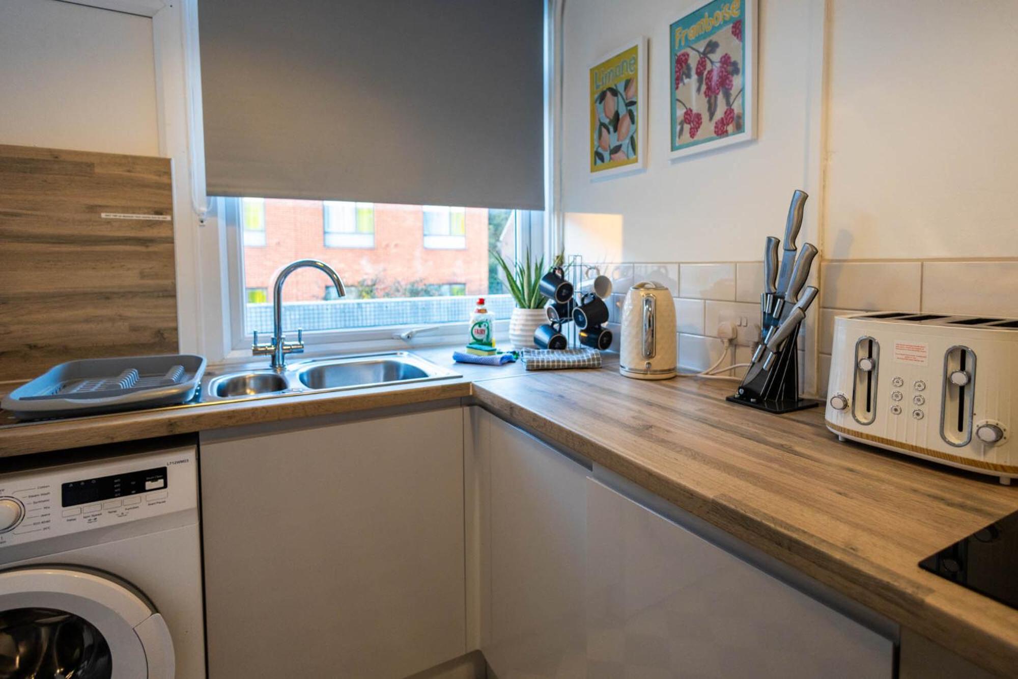 Entire 3 Bedroom Apartment in Felixstowe