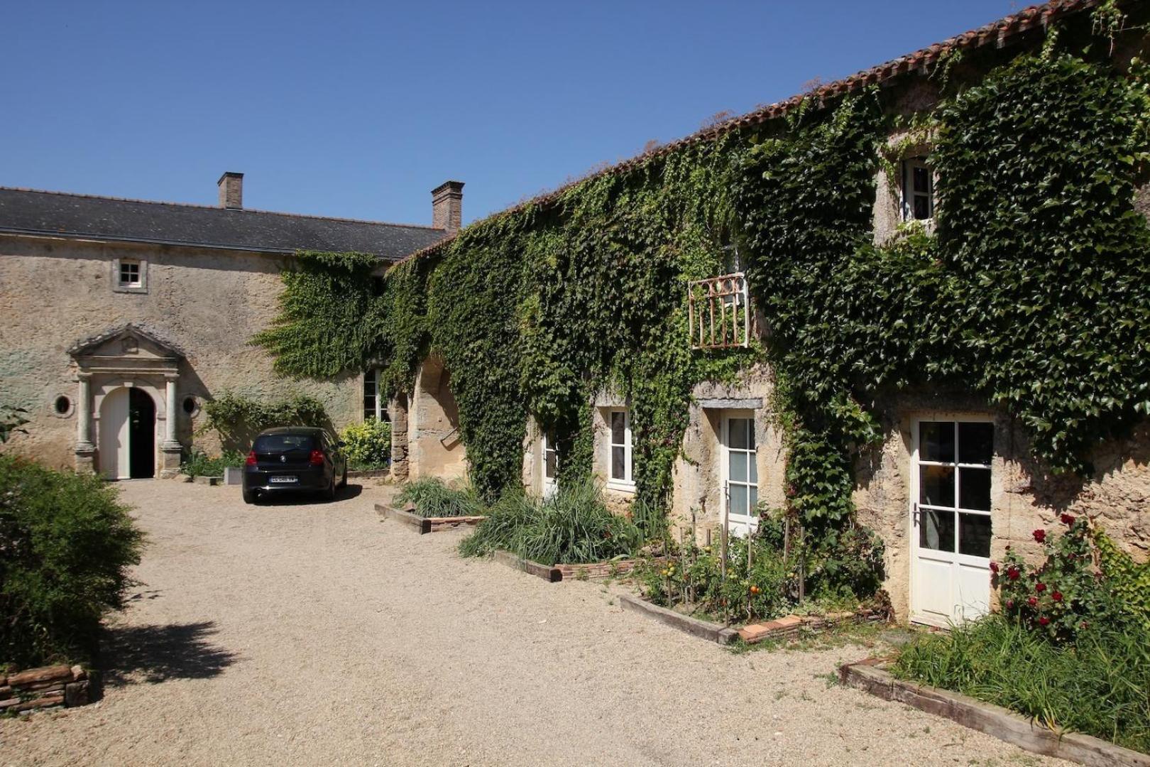 Le Manoir de Gâtines view 5