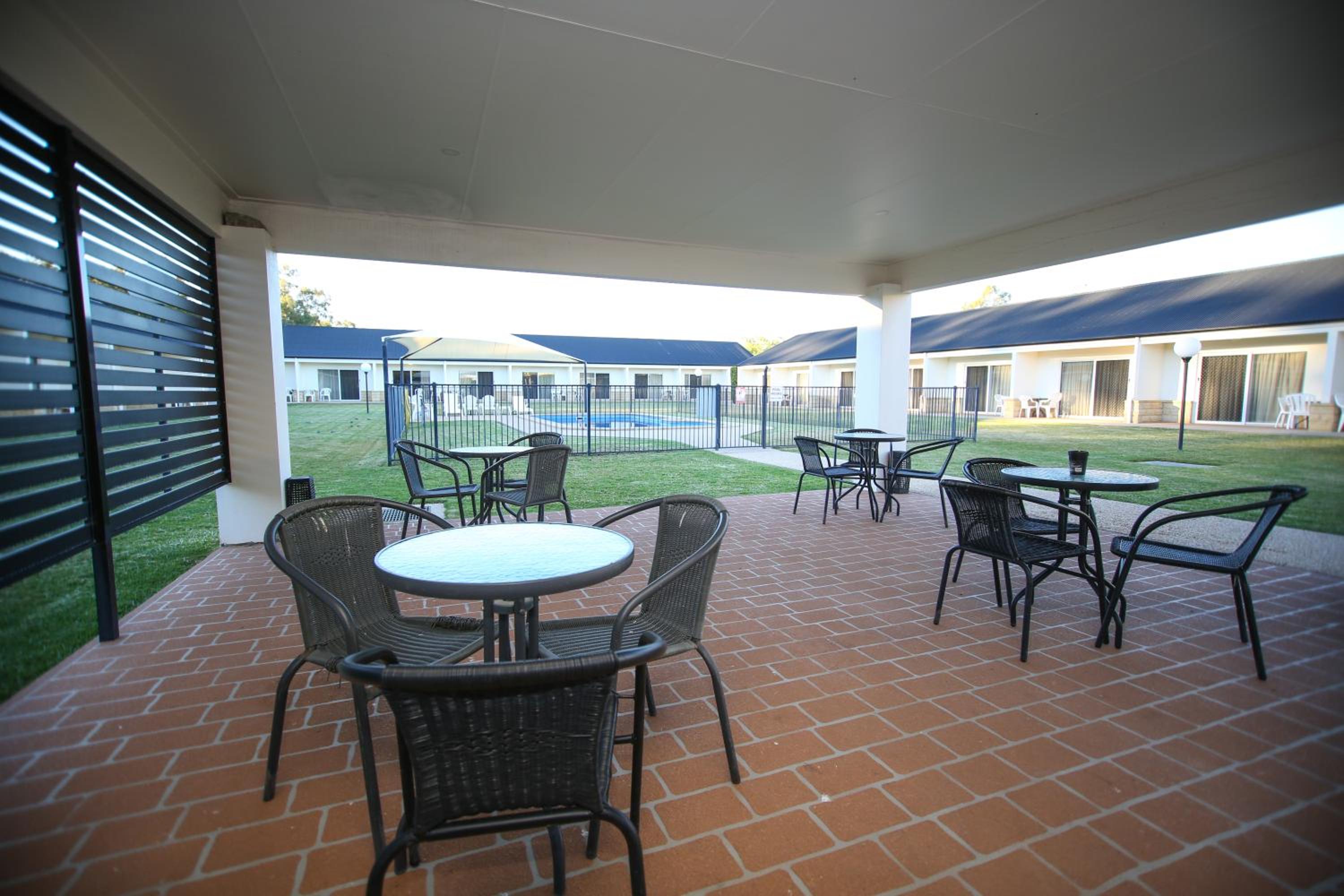 Roma Explorers Inn