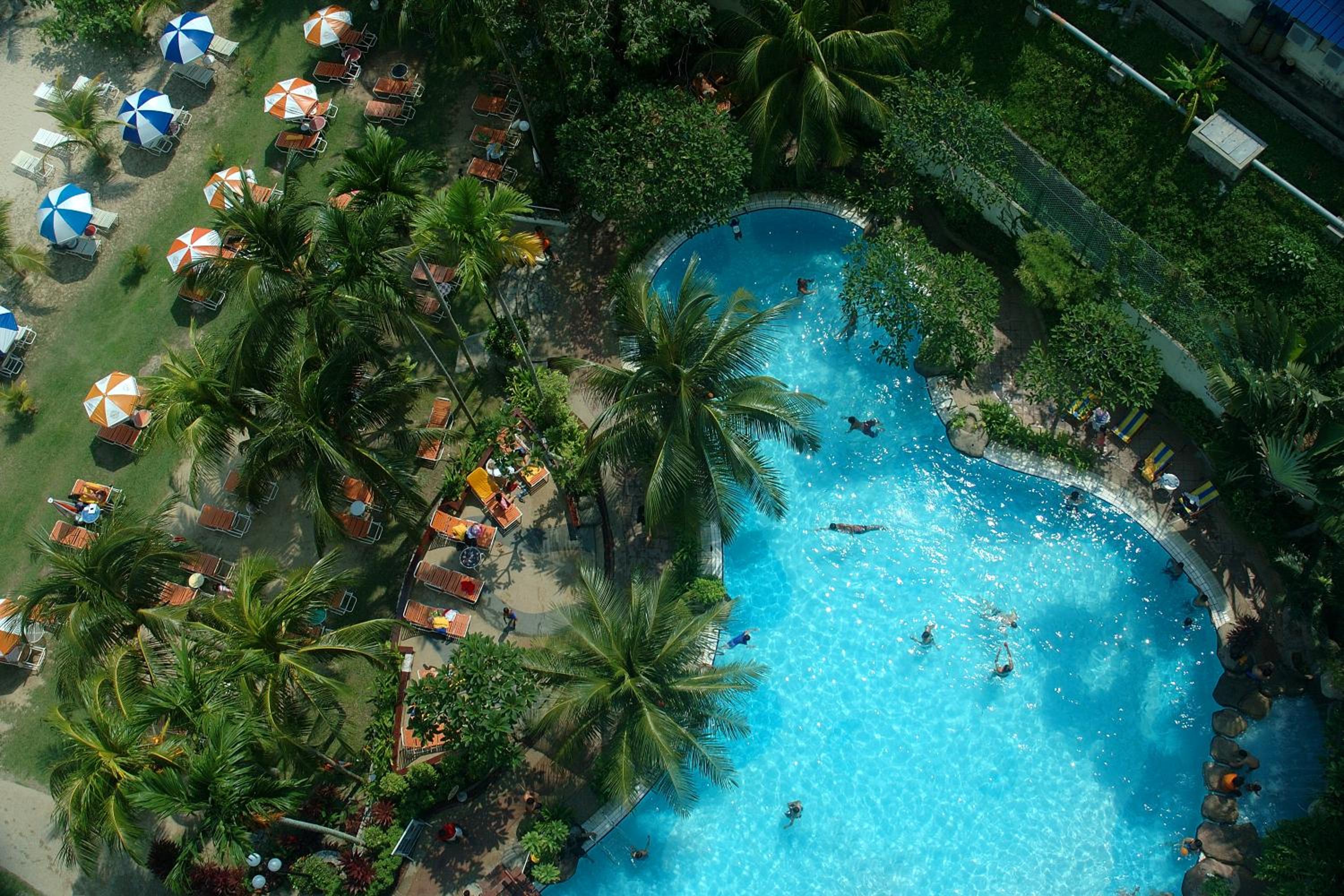 Rainbow Paradise Beach Resort