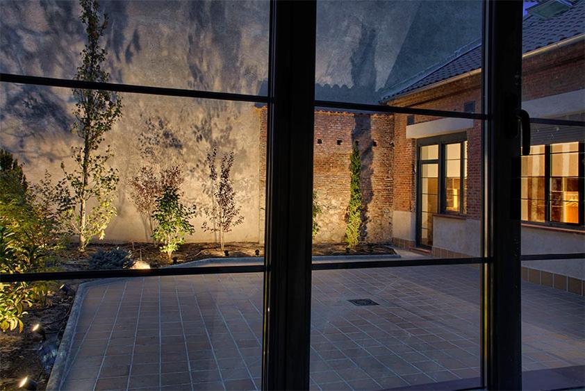The Book Factory Hostel by gaiarooms