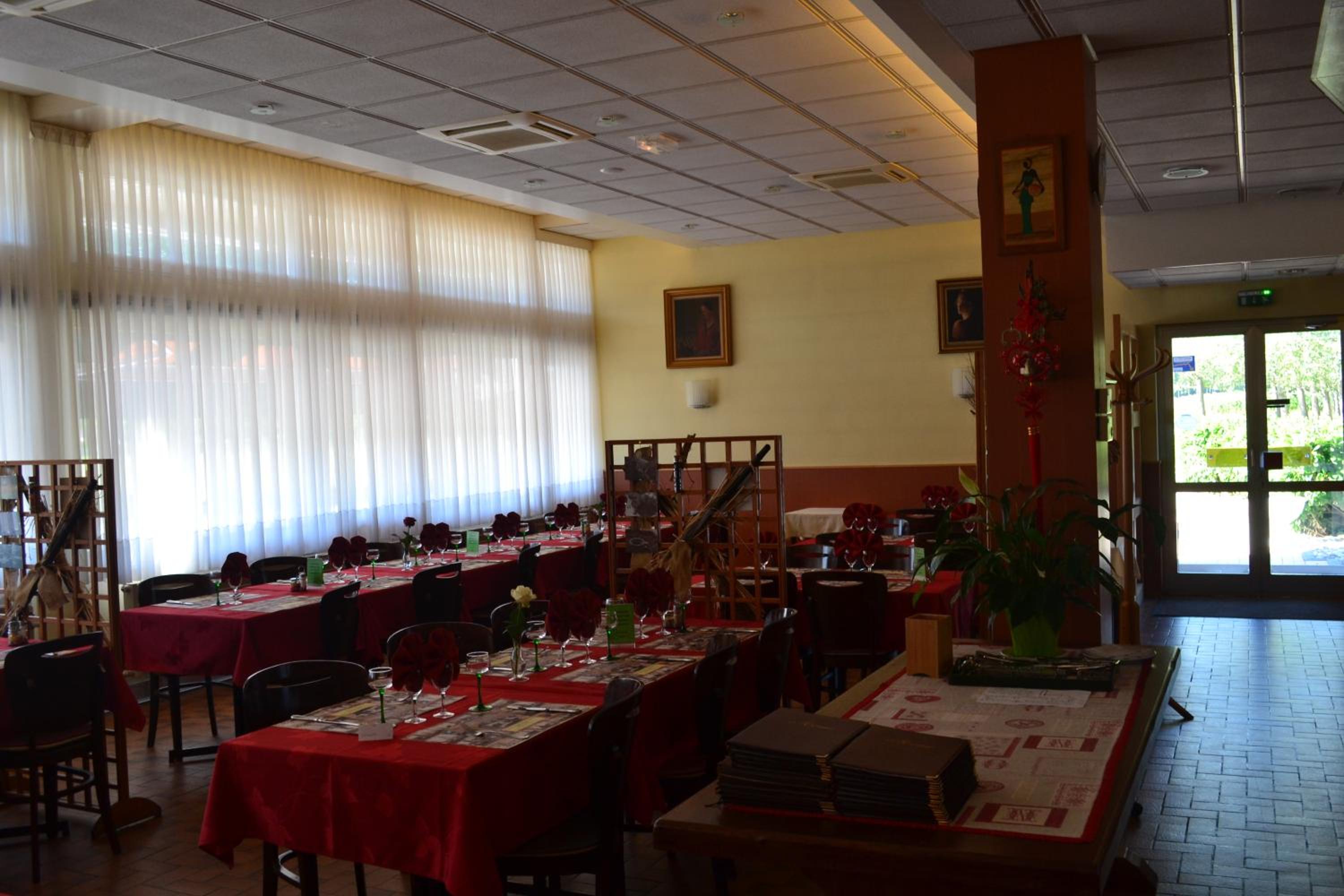 restaurant