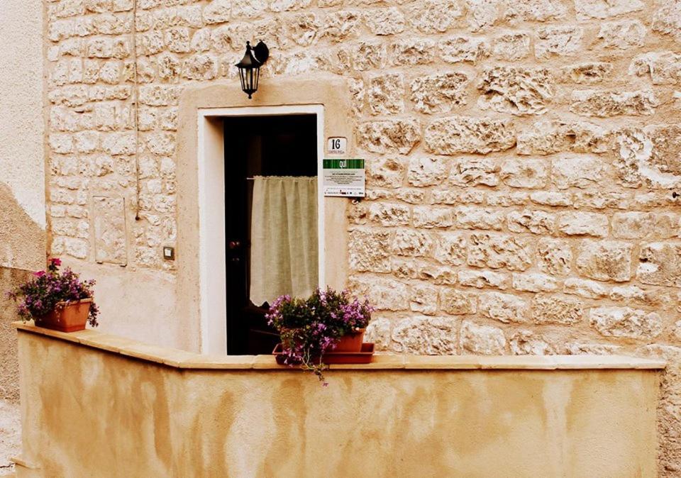 Casa Vacanze L'arco di Fondarca n.16 view 3