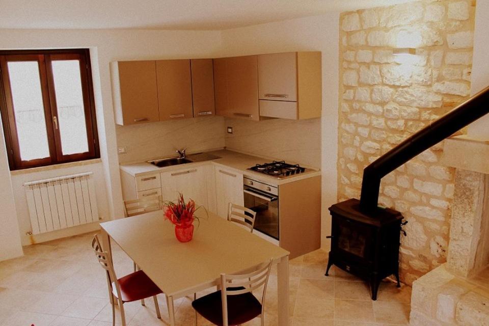 Casa Vacanze L'arco di Fondarca n.16 view 4
