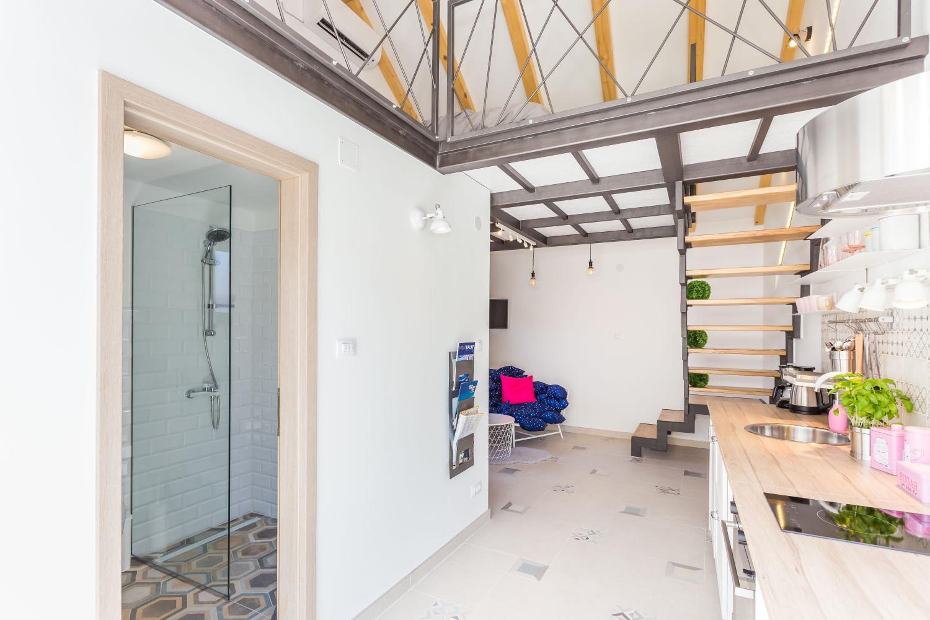 Apartment Shiny Love en Split — kitchen