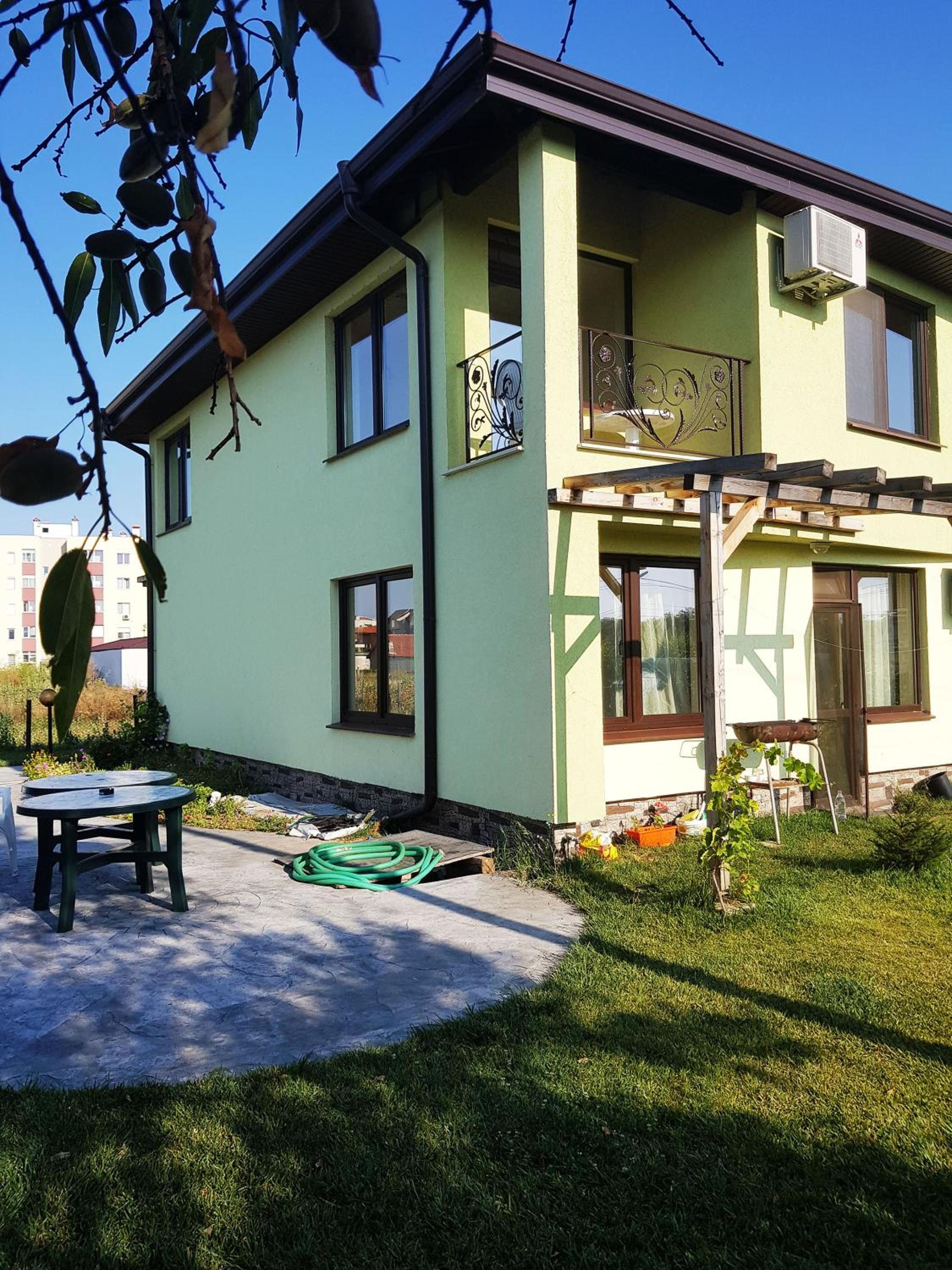 Guesthouse River House