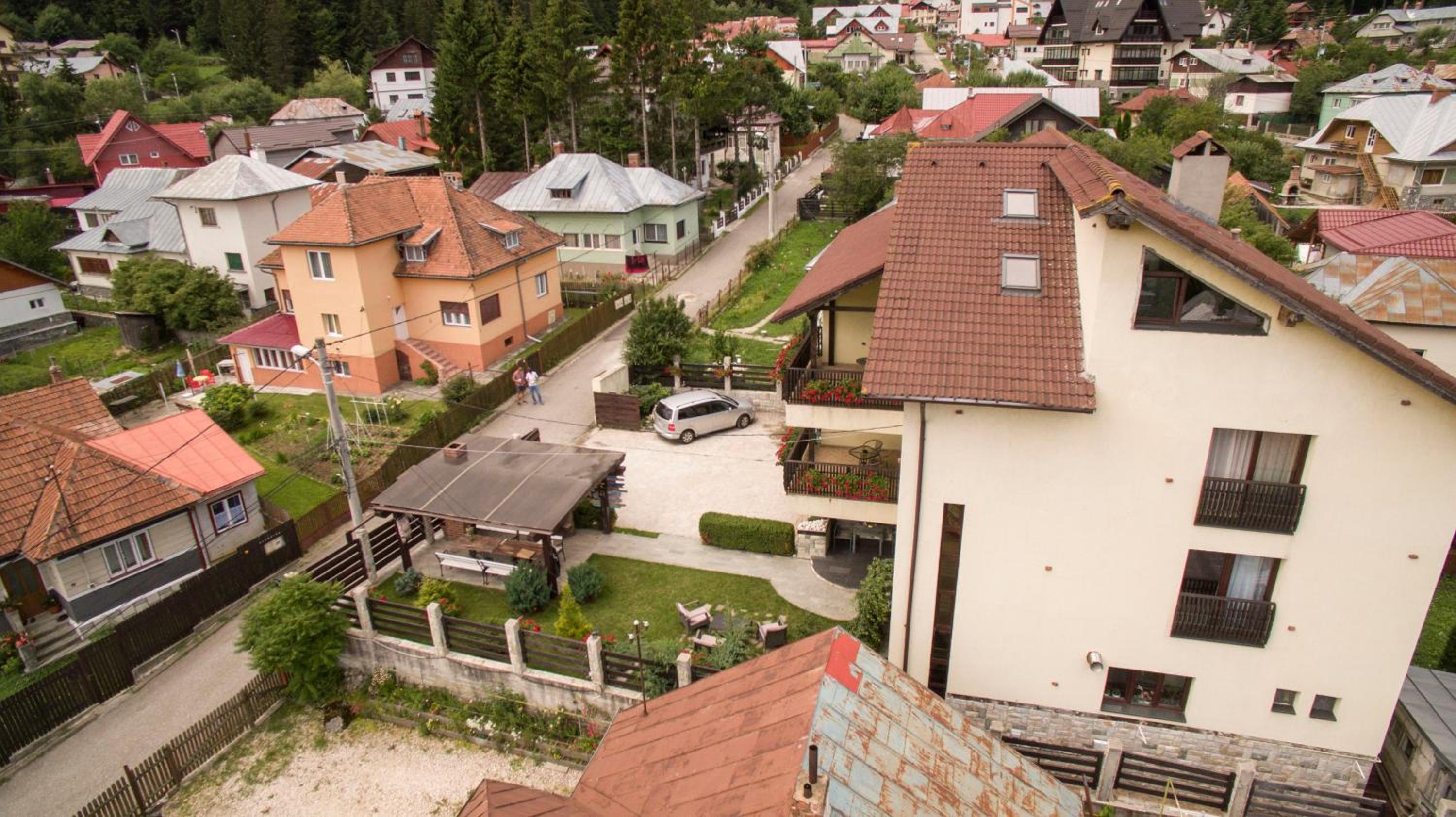Photo 37