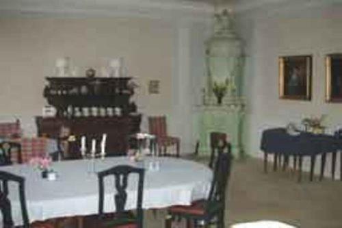 Mälby Säteri B&B