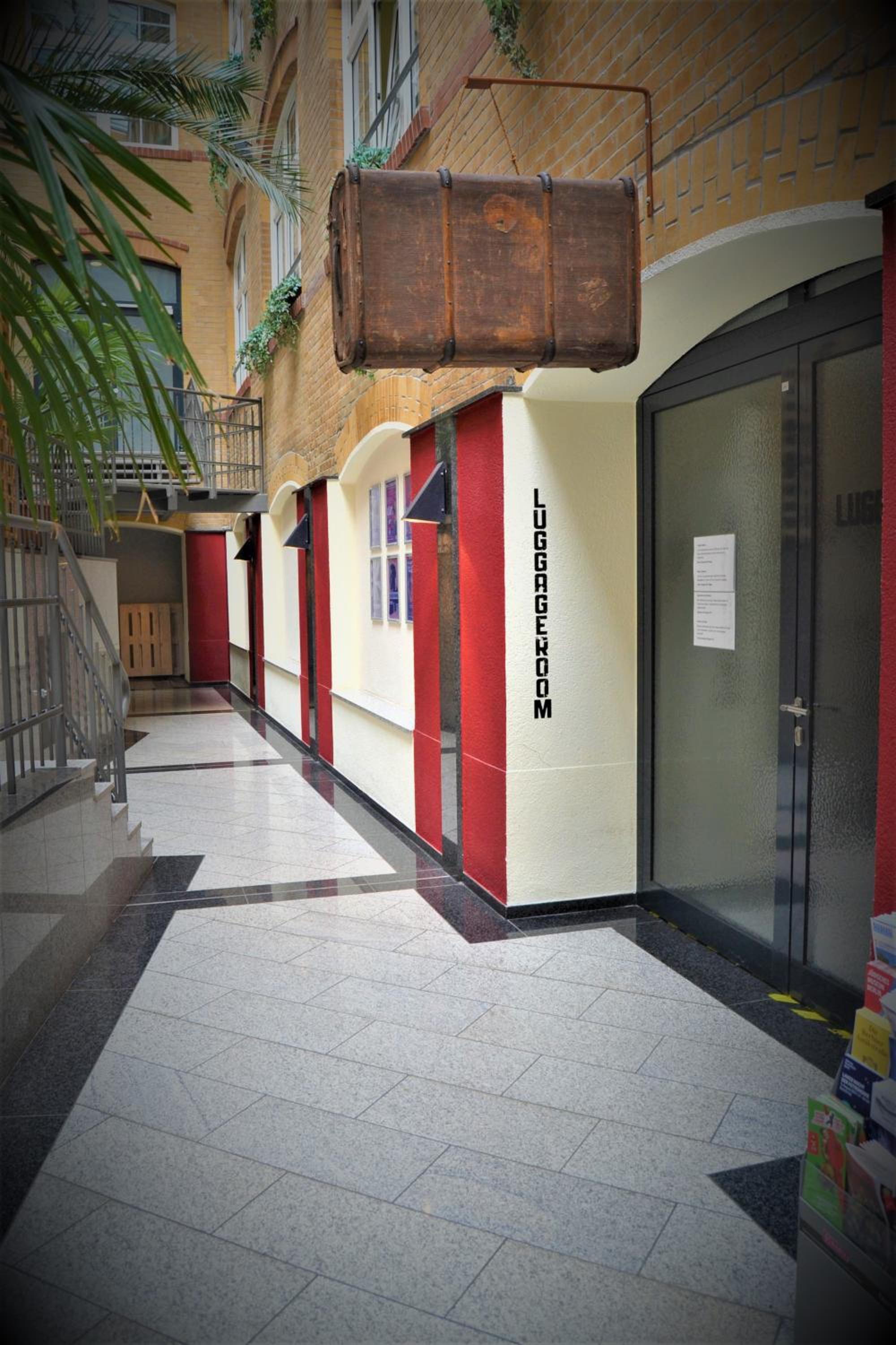 Singer109 Hostel, Hotel & Apartment — photo 32