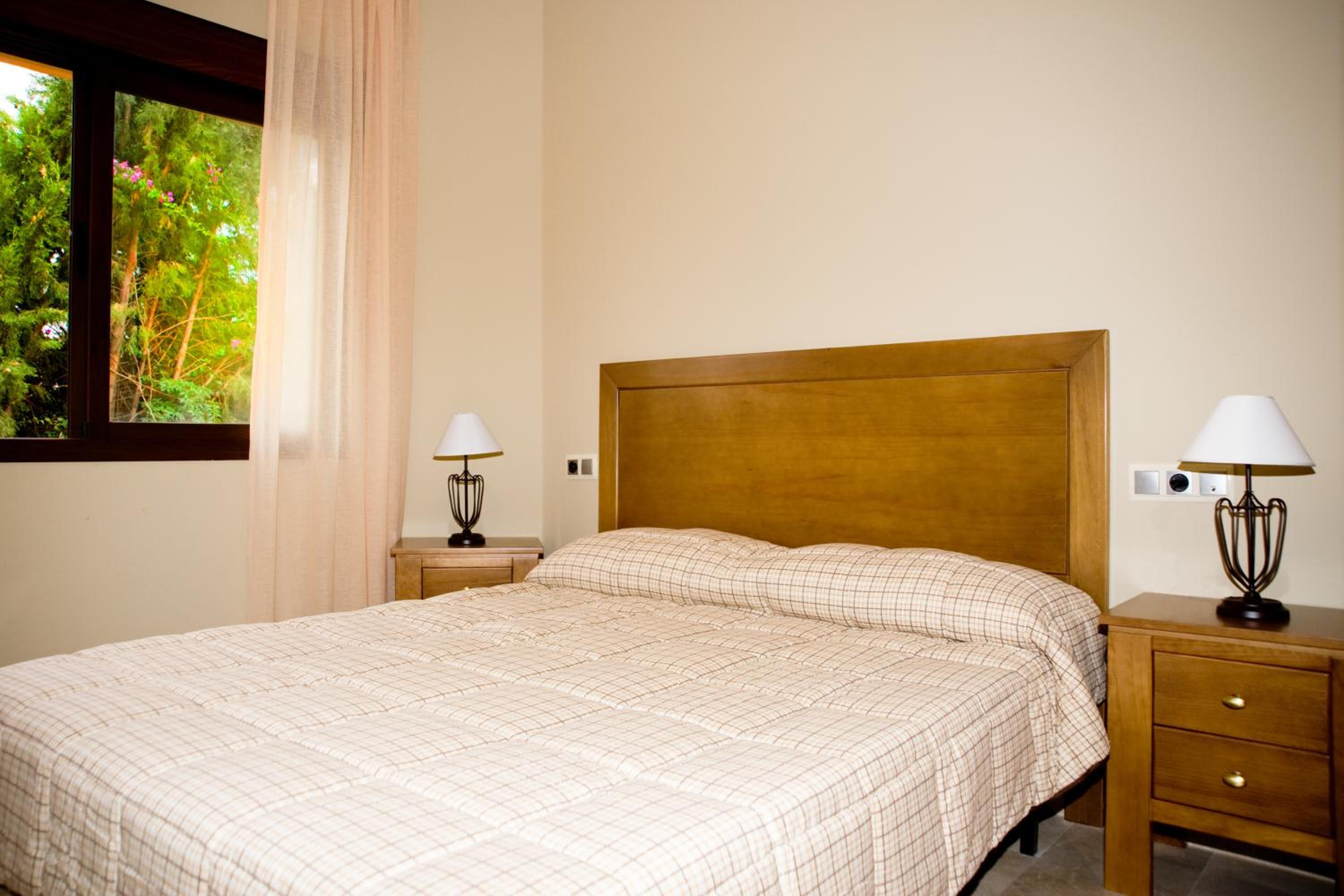 Apartamentos Turísticos La Castilleja