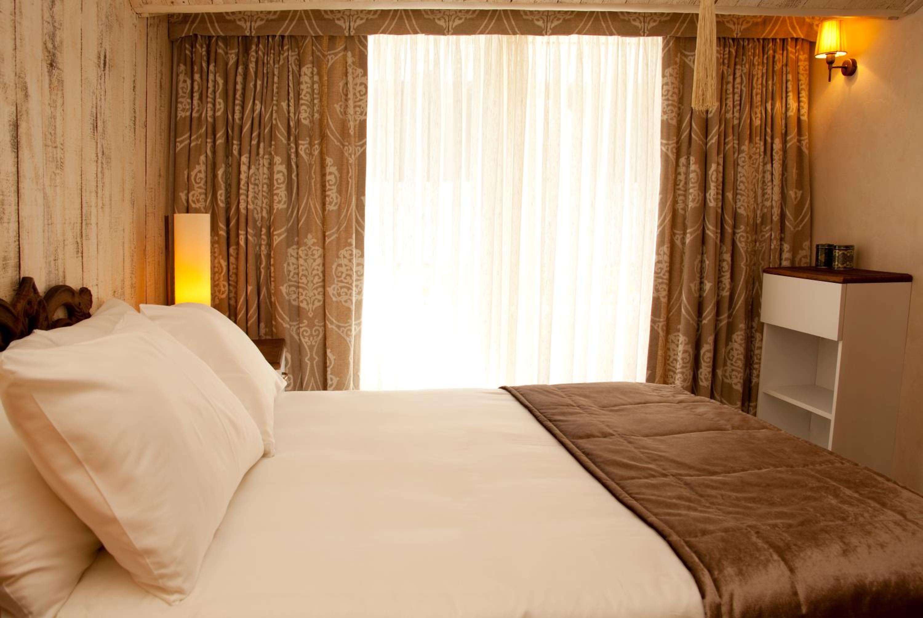 Hypnos Design Hotel - Image 85