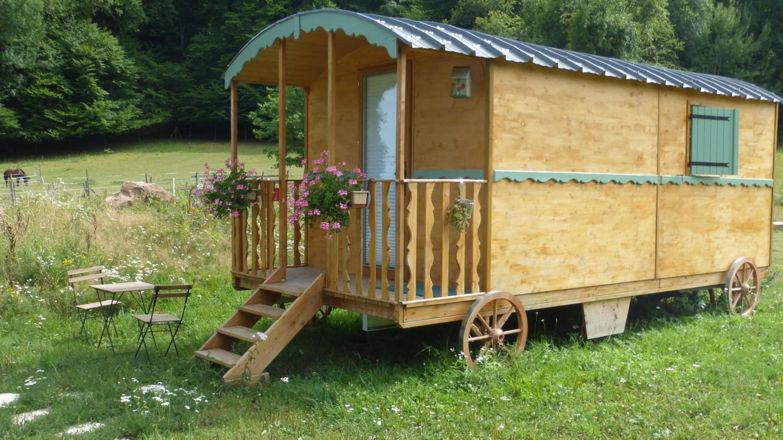 Roulottes Django et Bella view 4