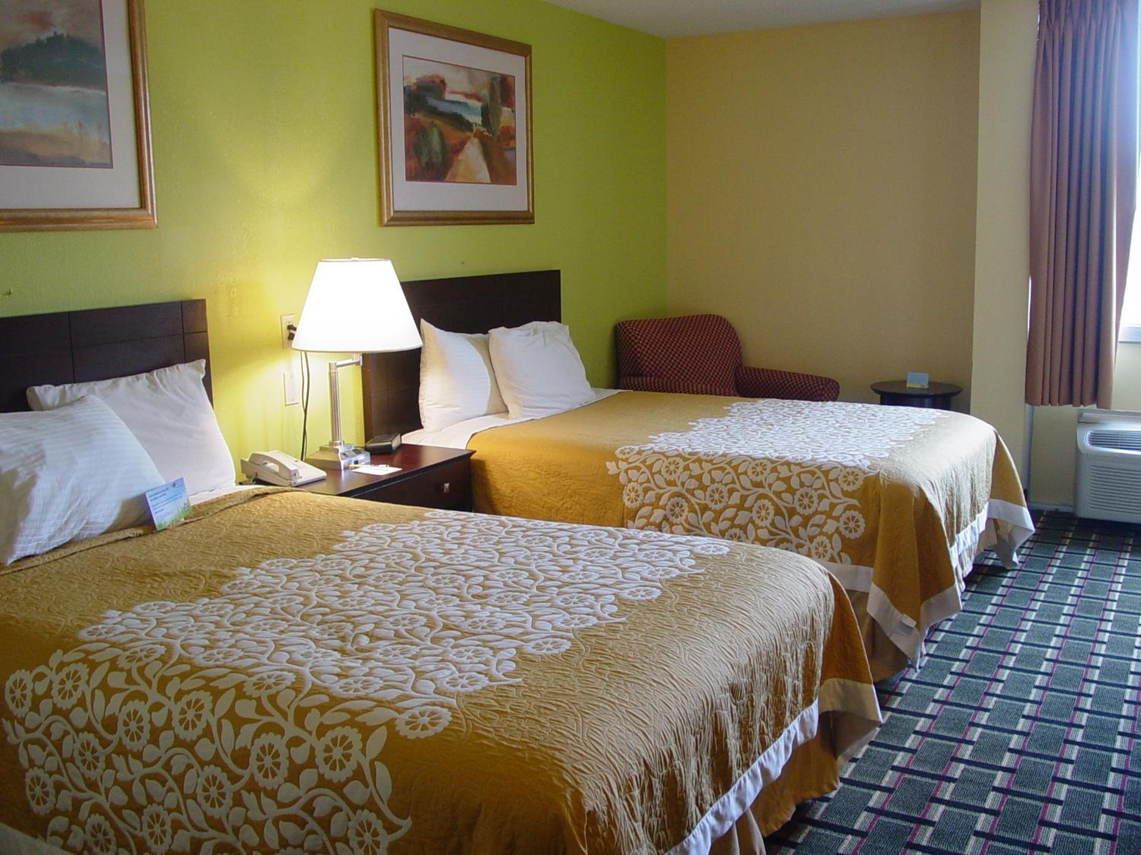 Danville Vacations - Days Hotel by Wyndham Danville Conference Center - Property Image 5