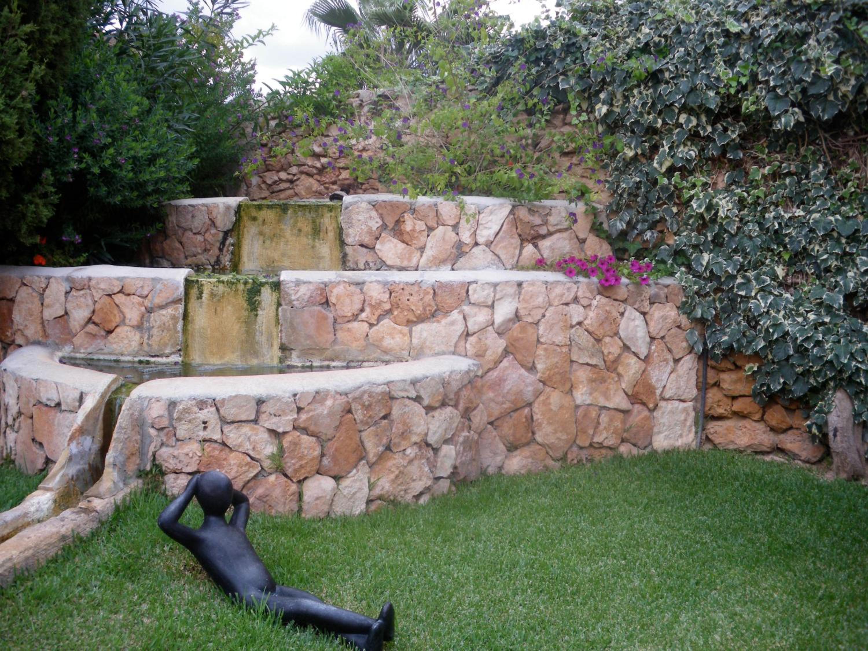 Photo 9