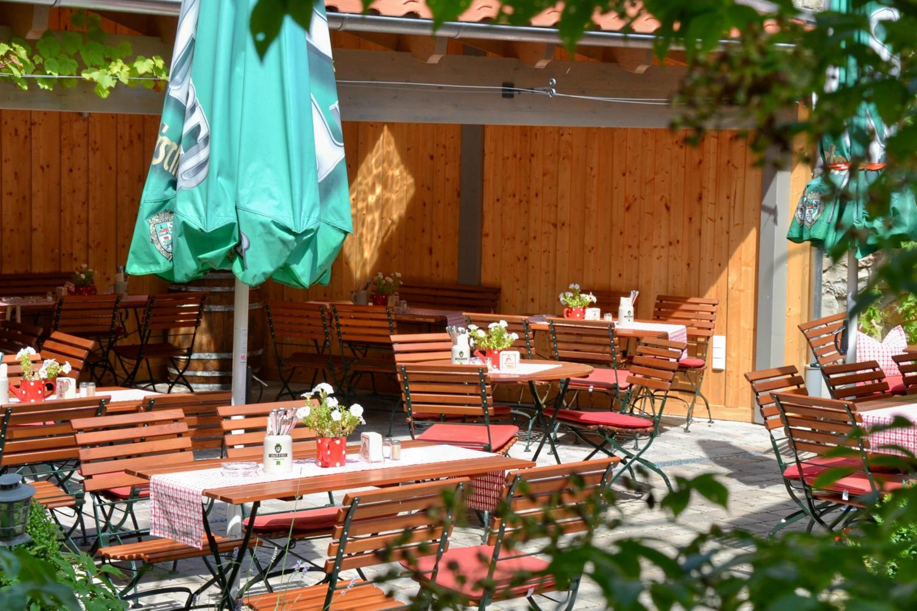 Landhotel und Weingasthof Schwarzer Adler