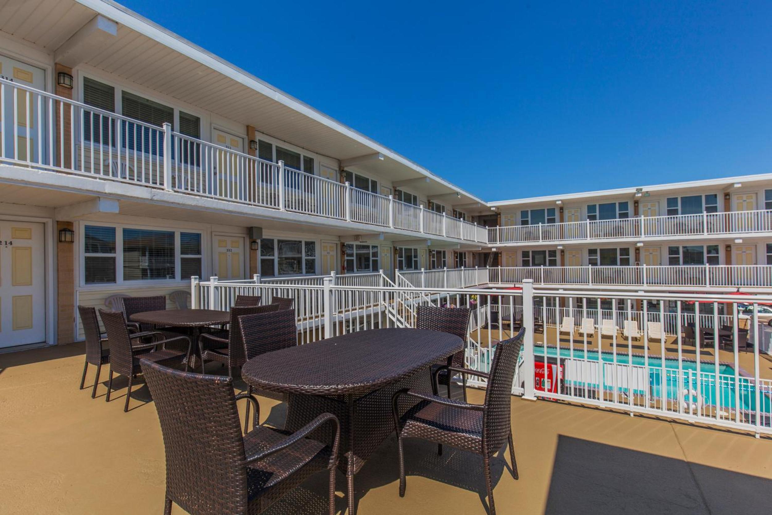 Esplanade Suites - A Sundance Vacations Property
