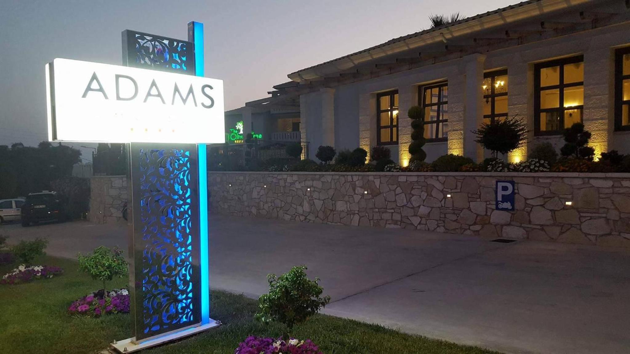 Adams Hotel photo 4