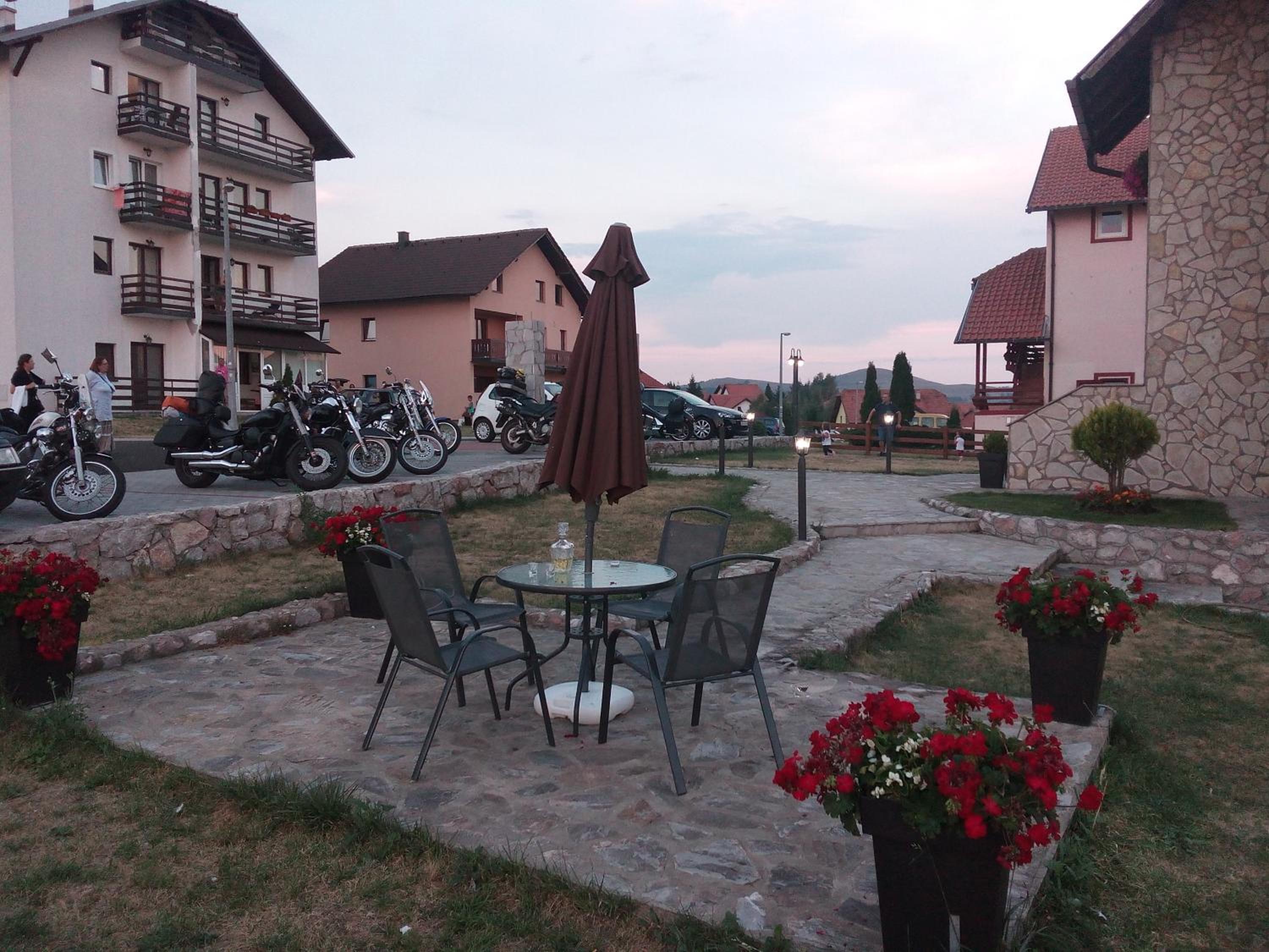 Photo 16