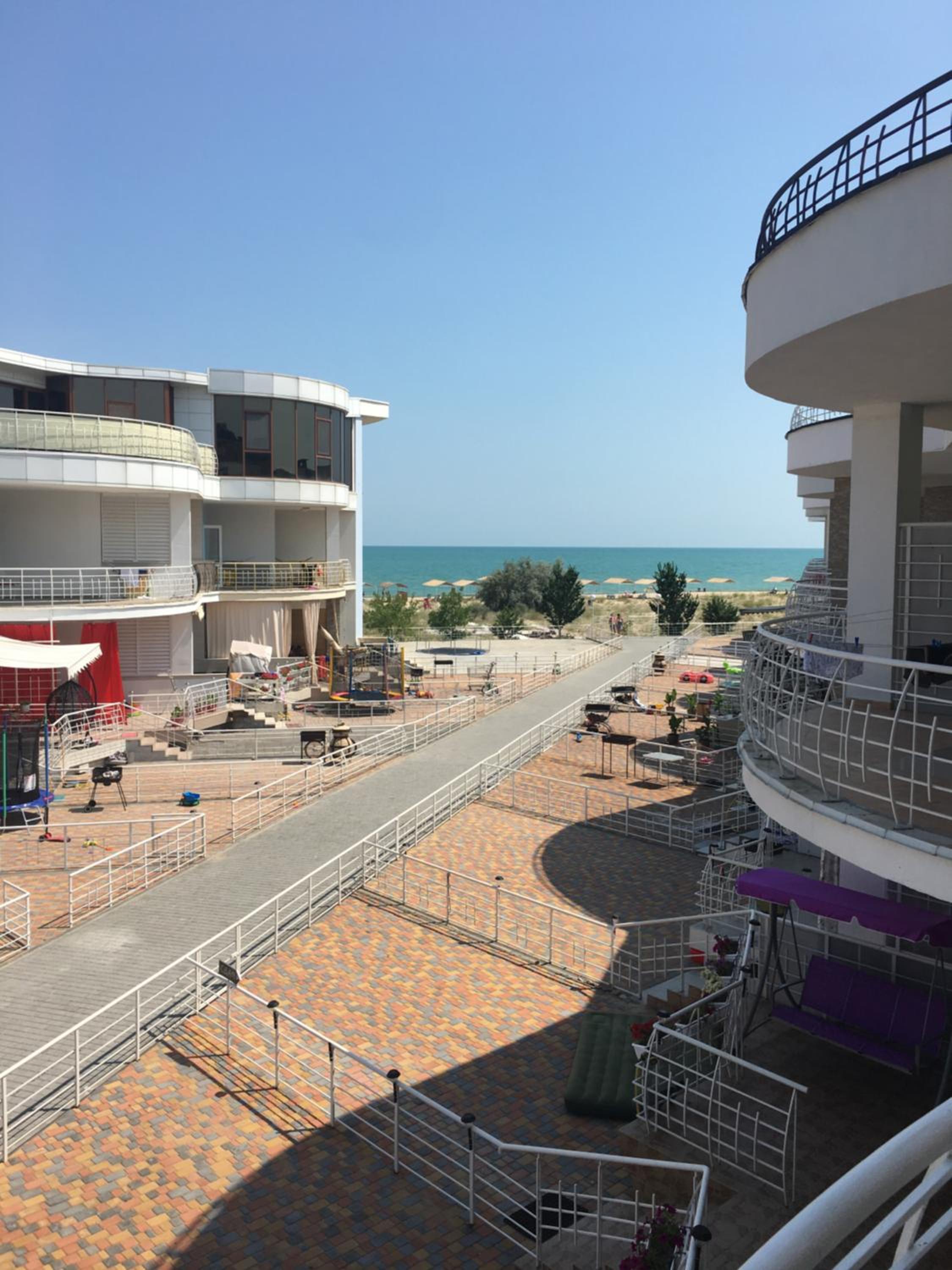 Apartament First Line