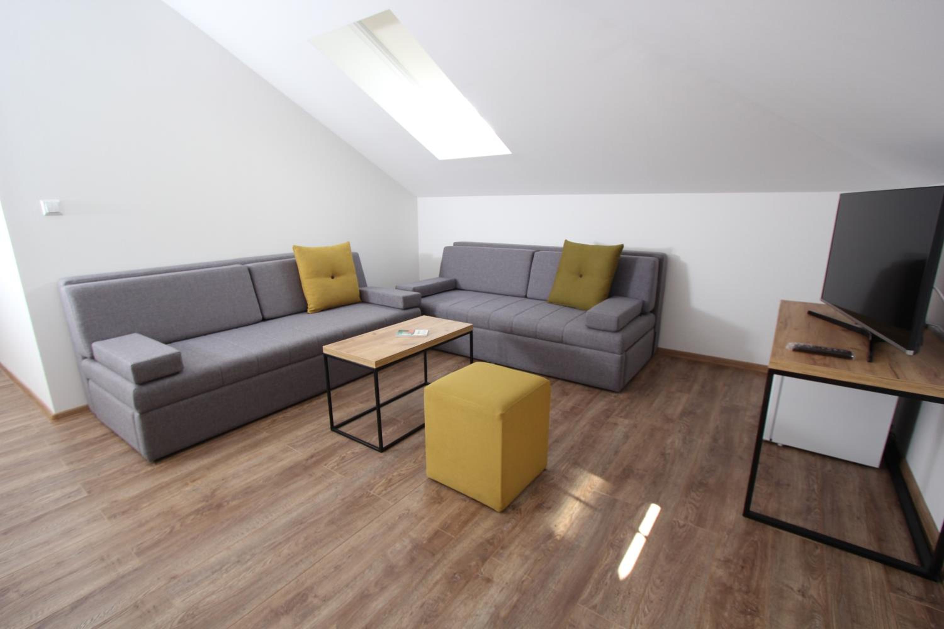 Riverside Residence