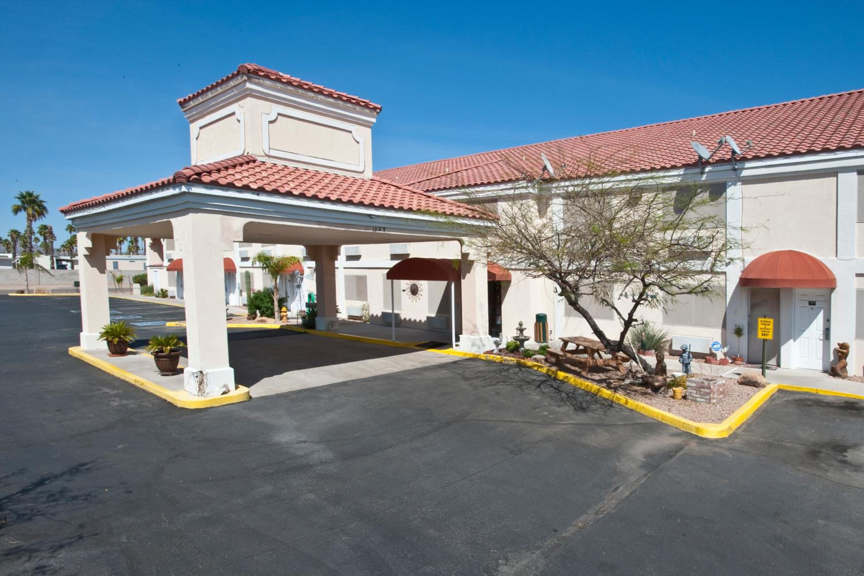 Motel 6-Apache Junction, AZ - Property Image 13